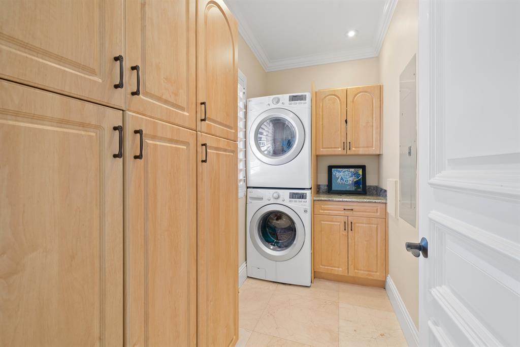 LIGHTHOUSE POINT 6TH SEC - Residential