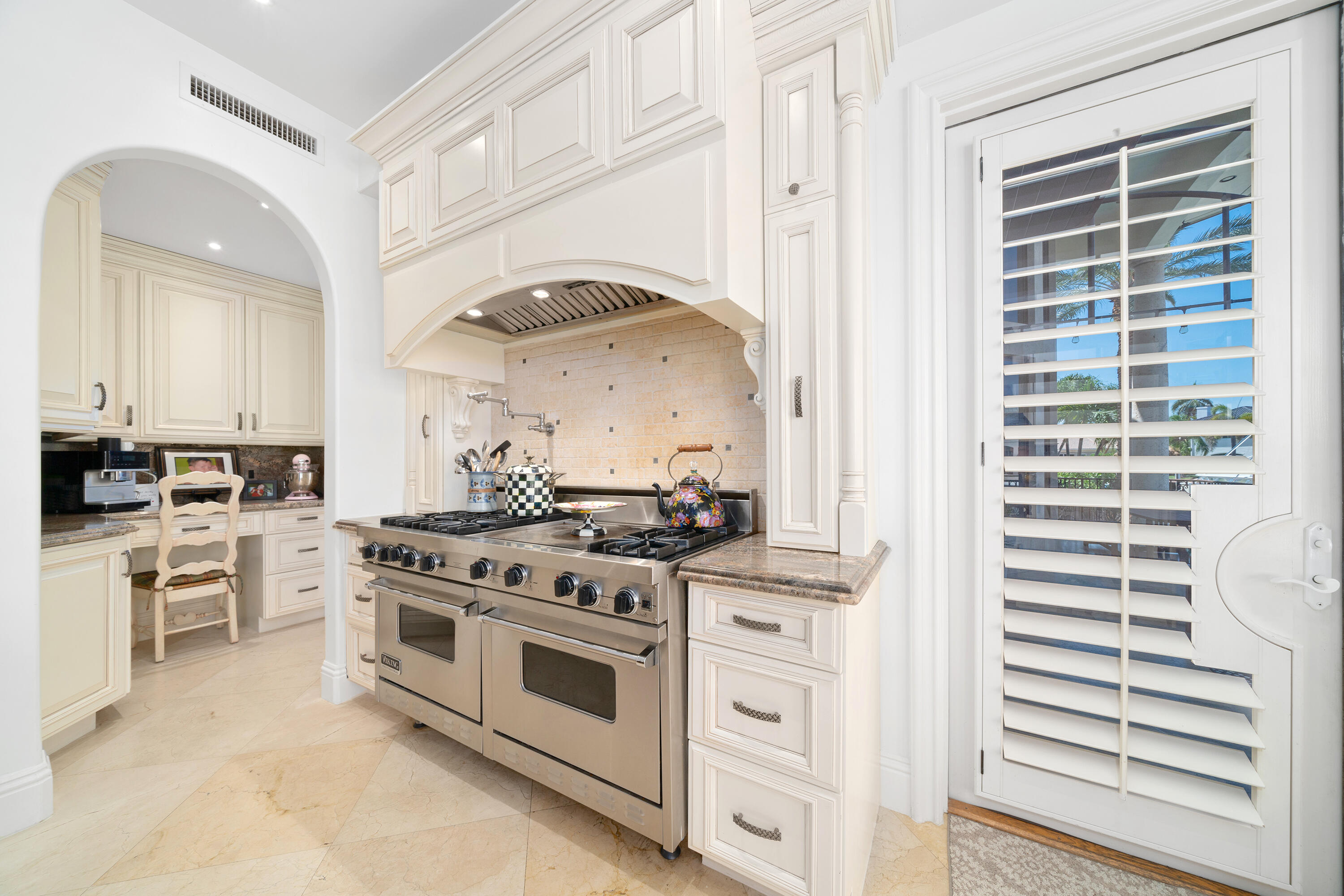 LIGHTHOUSE POINT 6TH SEC - Residential