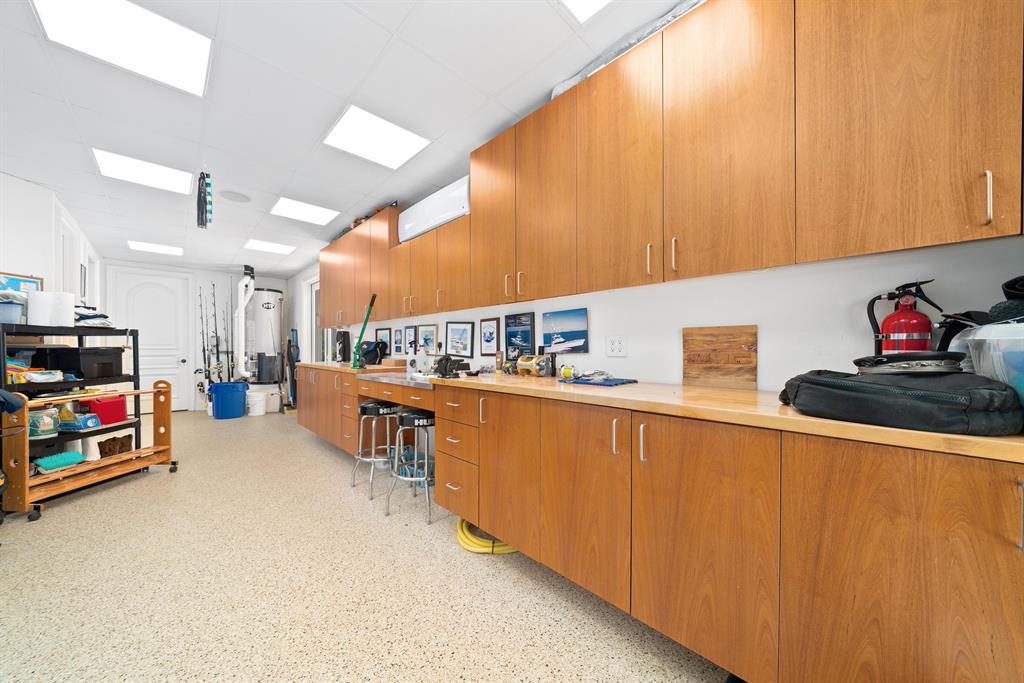 LIGHTHOUSE POINT 6TH SEC - Residential