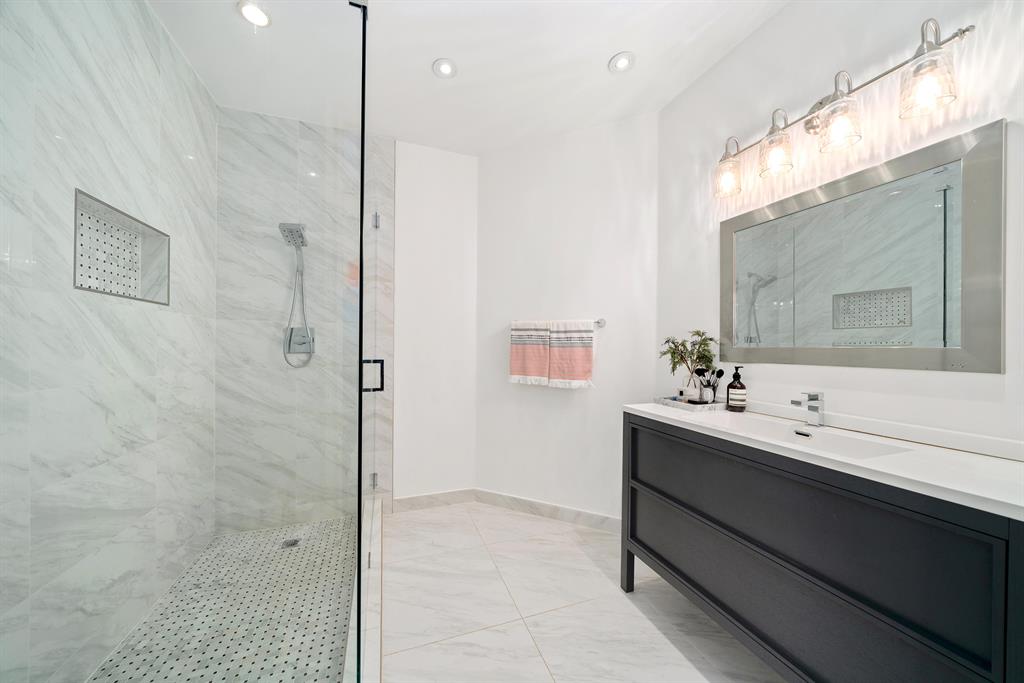 LIGHTHOUSE POINT 6TH SEC - Residential