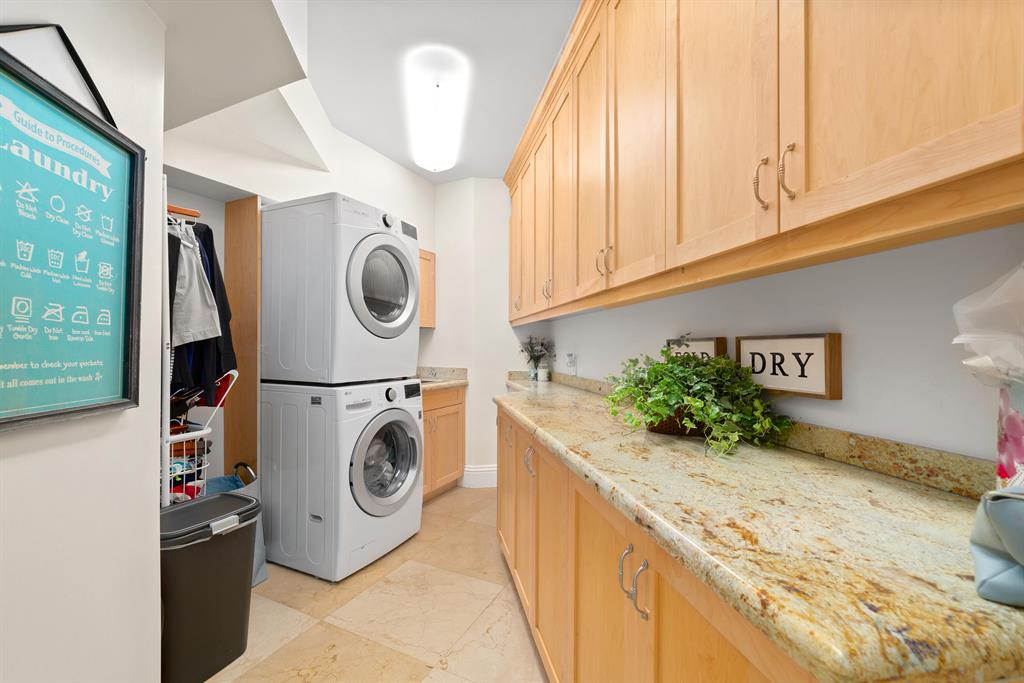 LIGHTHOUSE POINT 6TH SEC - Residential