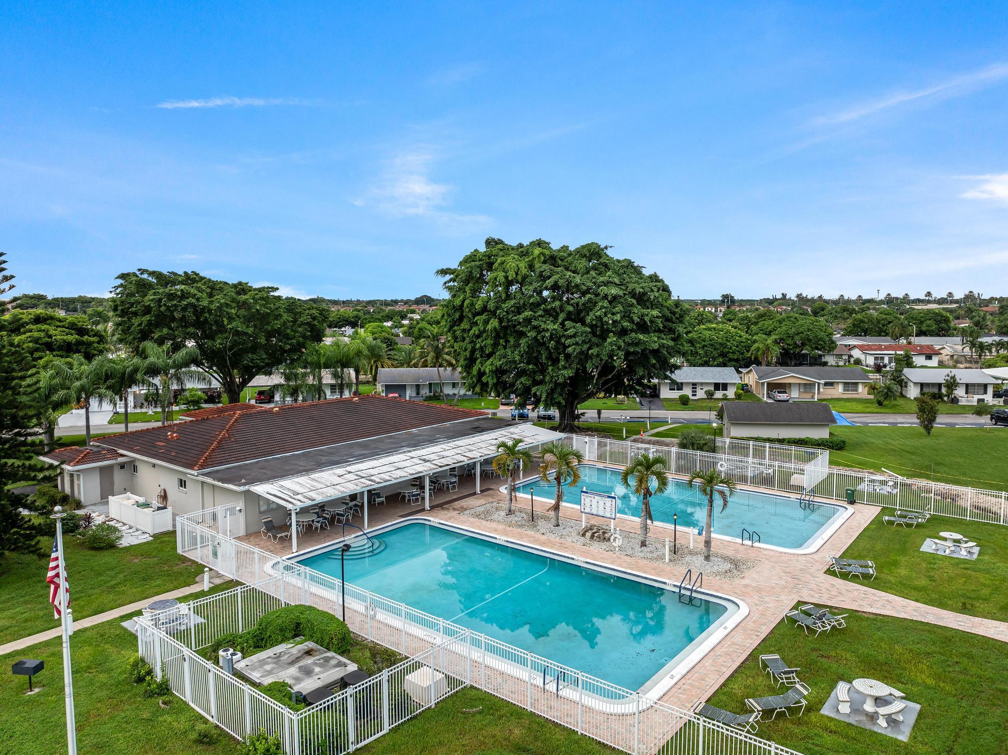 MAINLANDS OF TAMARAC LAKE - Residential