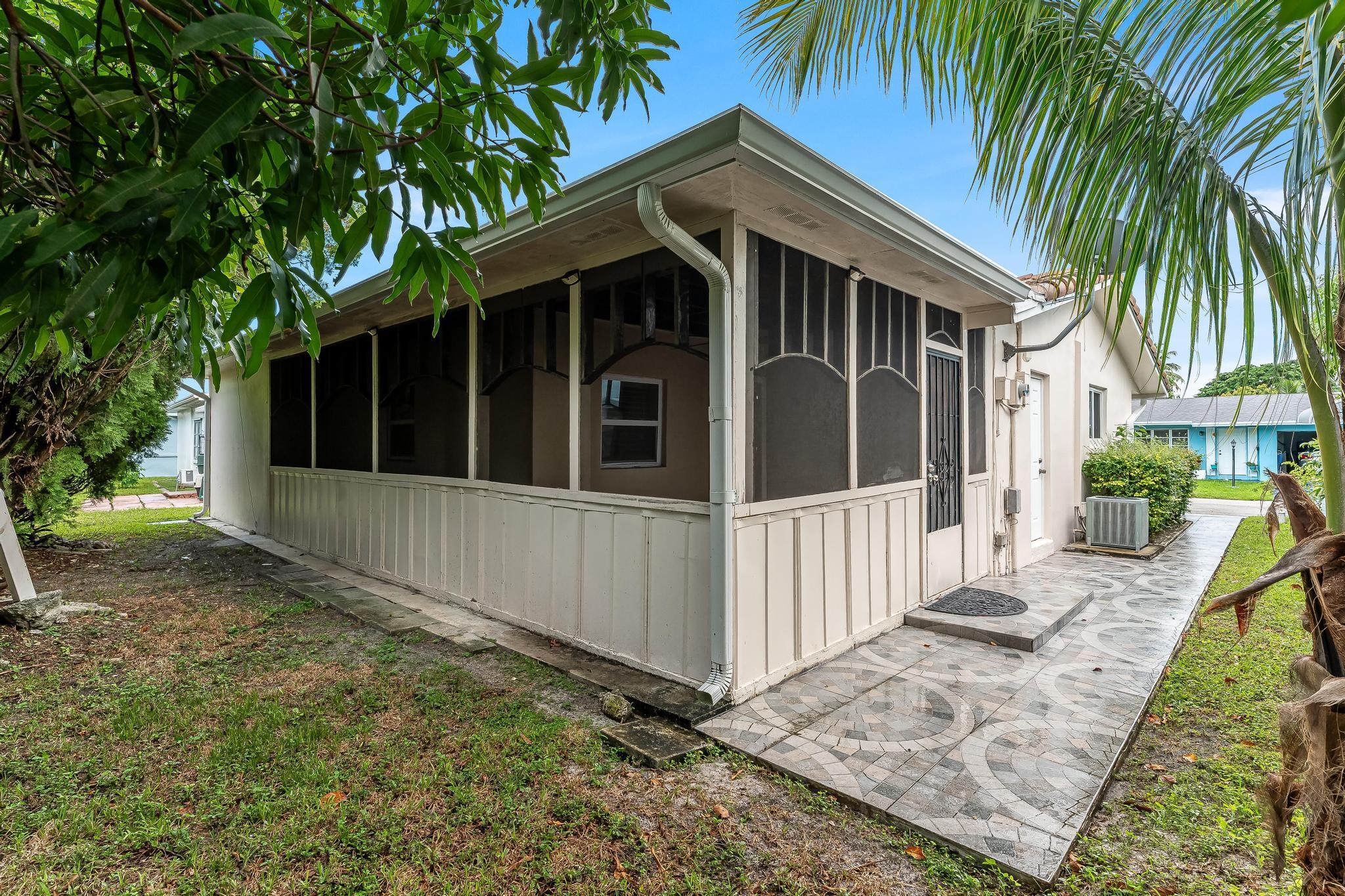 MAINLANDS OF TAMARAC LAKE - Residential