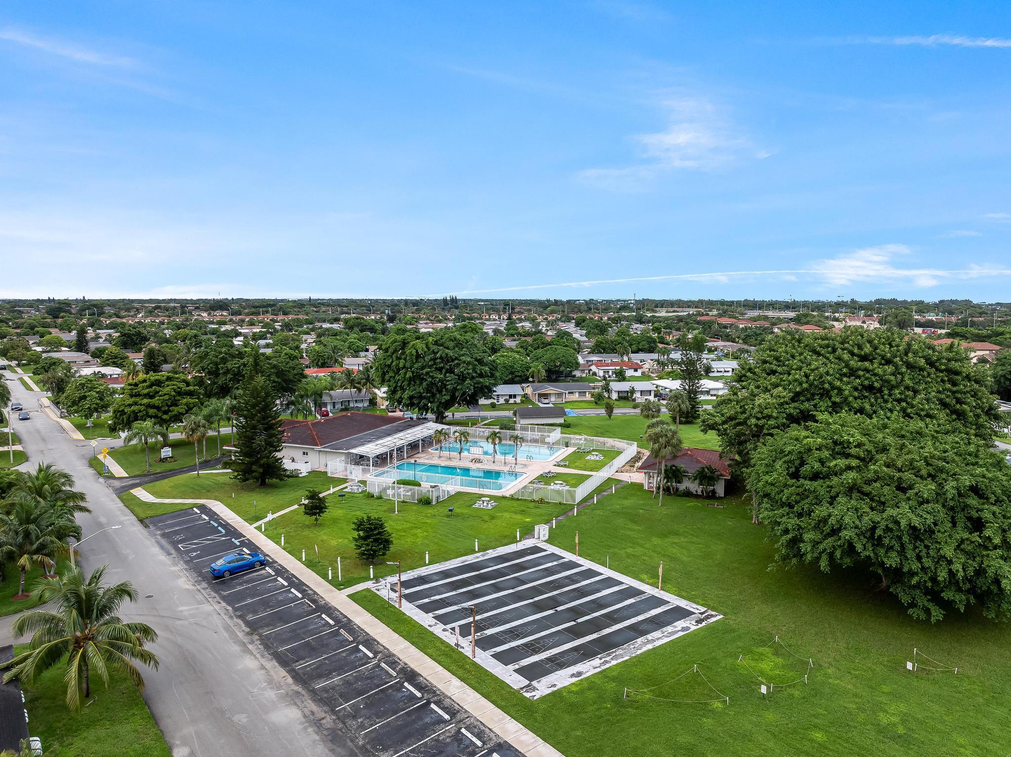 MAINLANDS OF TAMARAC LAKE - Residential