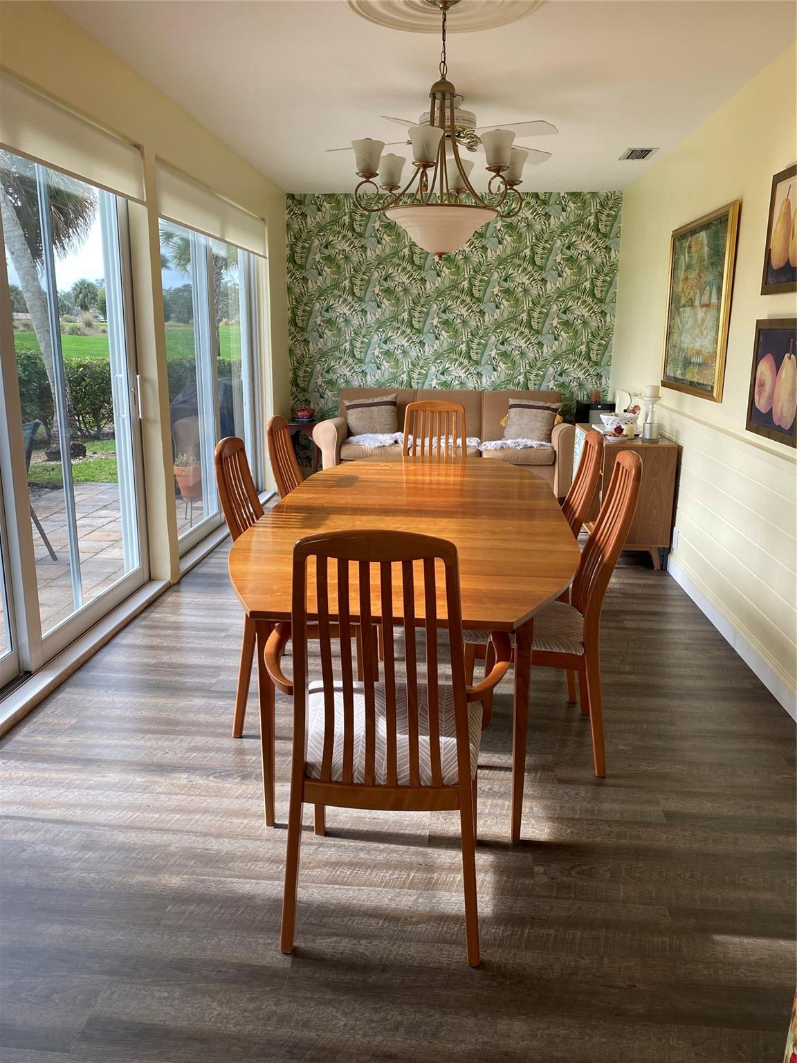 Hawthorne Village - Residential