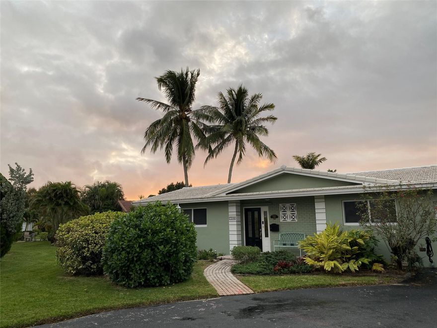Desireable Hawthorn Village, Beautiful 2/2 w/single car garage located in the secluded 52 home/ 55+ quiet community. Home offers split bedrooms, large master suite w/walk in closet, open concept kitchen, living rm and dining room with large sliders that open onto a paver patio and backyard on 9th fairway of Plantation Preserve golf course.  Stunning sunrises and sunsets from back of home.  8 yr. old tile roof and impact glass windows.  Community recently renovated clubhouse and pool.  Conveniently located in Heart of Plantation , close to downtown  and beaches and I952 pets up to 40 lbs. acceptable.