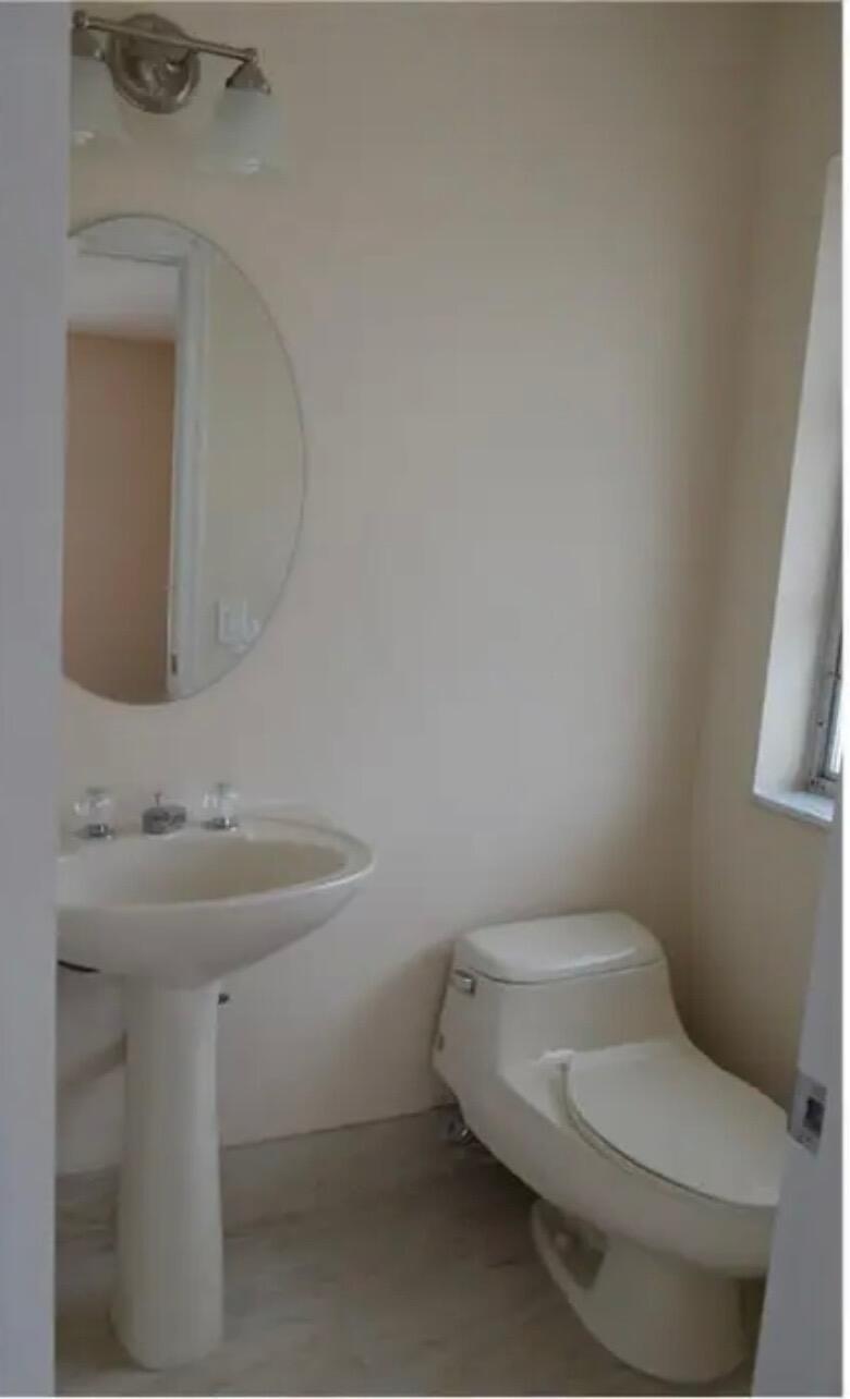 6800 NE 22nd Way 2121