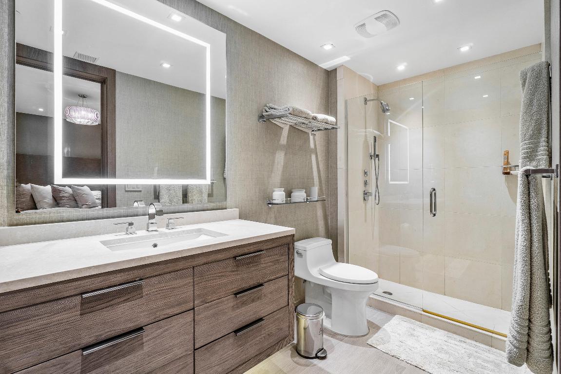 DIPLOMAT OCEANFRONT RESIDENCES - Residential