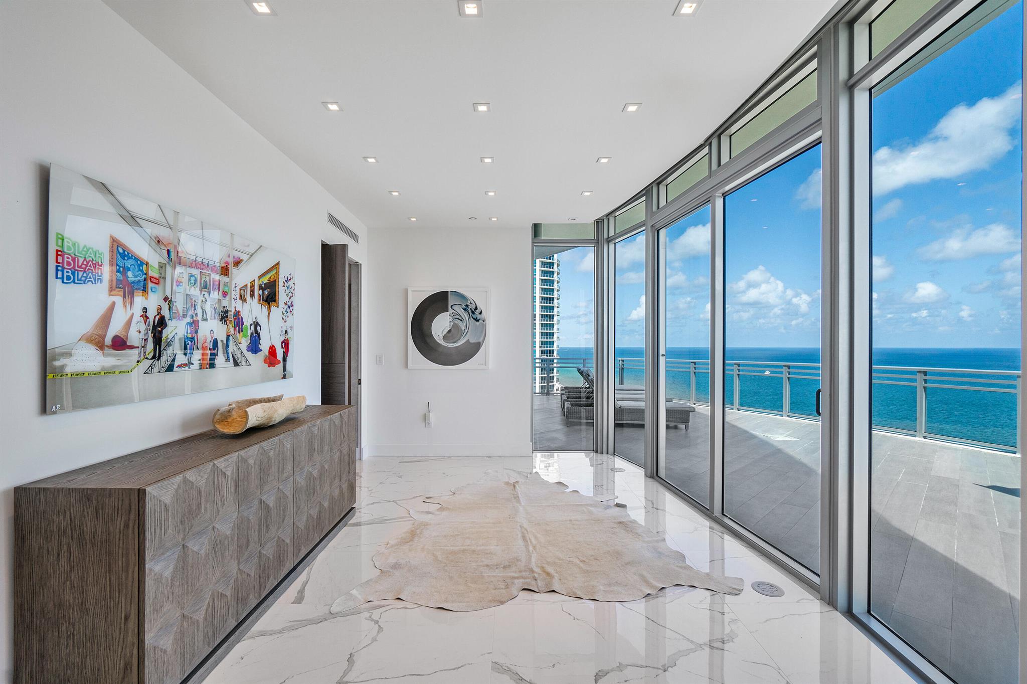 DIPLOMAT OCEANFRONT RESID - Residential