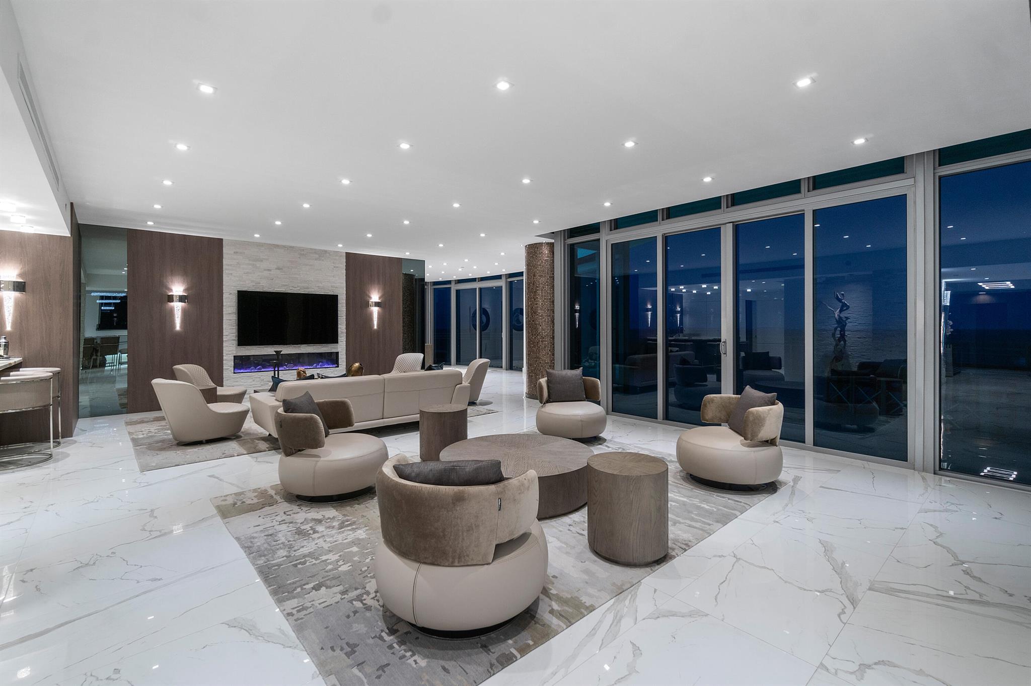 DIPLOMAT OCEANFRONT RESID - Residential