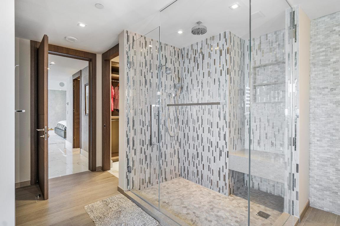 DIPLOMAT OCEANFRONT RESIDENCES - Residential