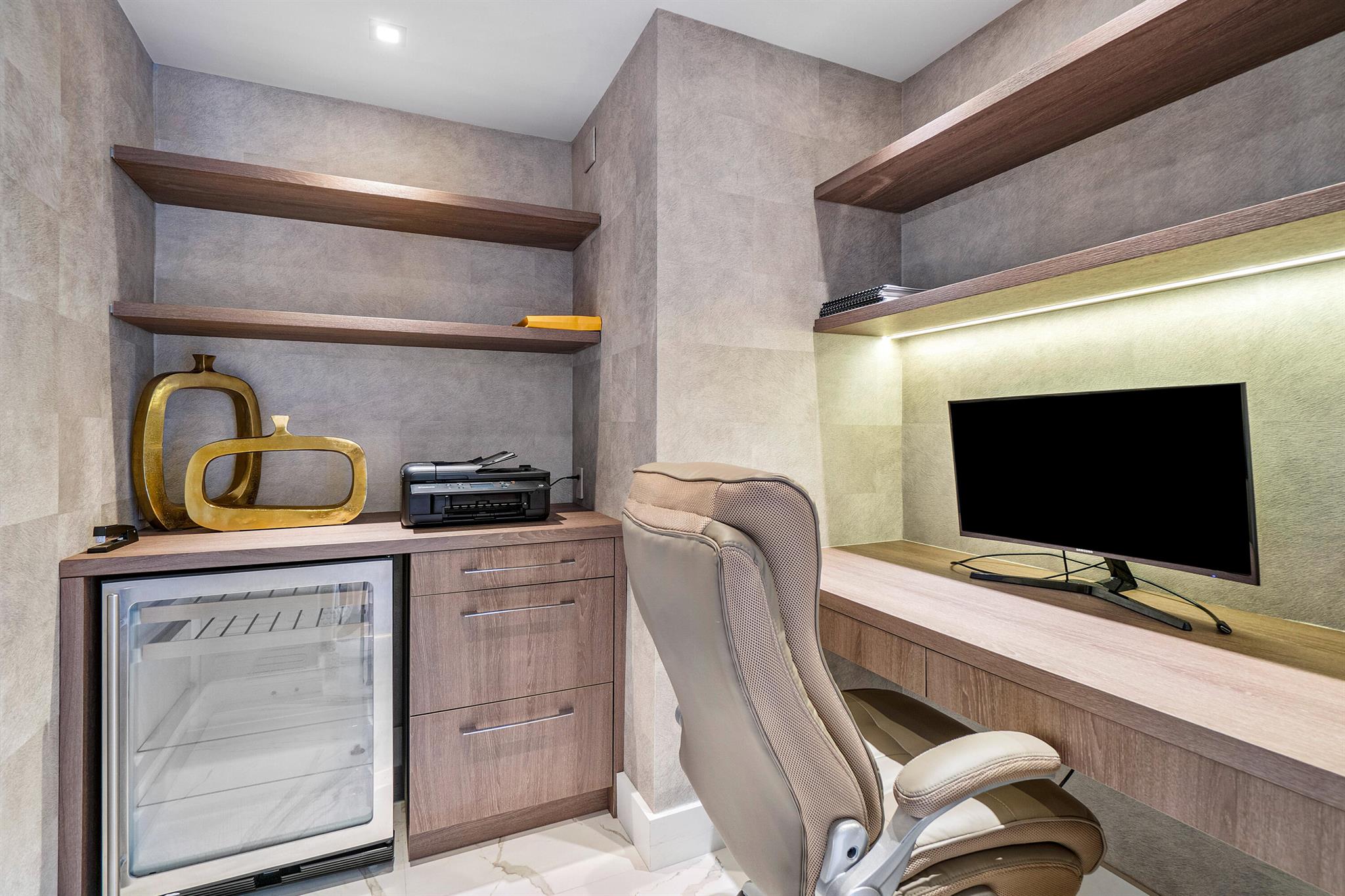 DIPLOMAT OCEANFRONT RESID - Residential