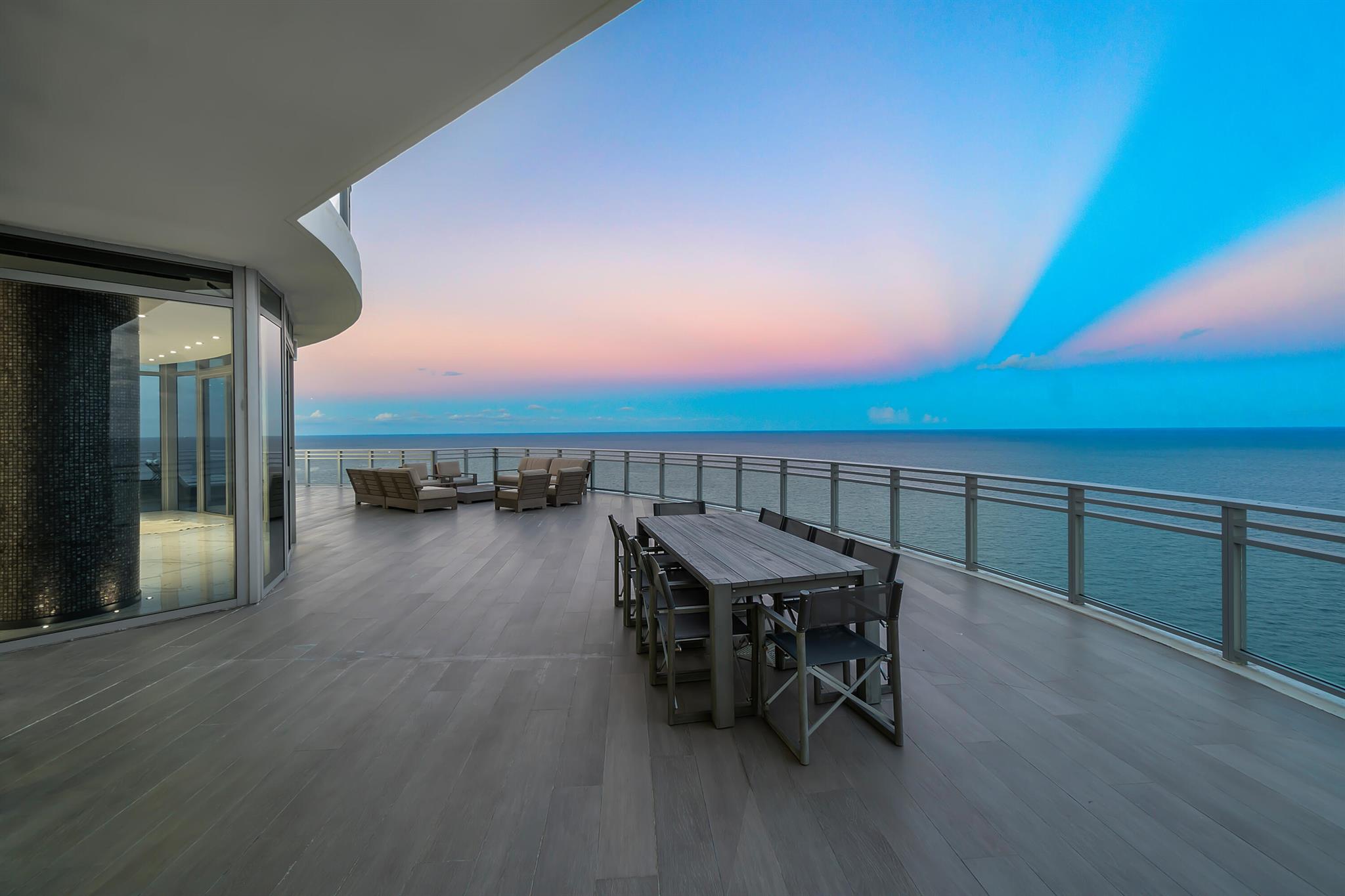 DIPLOMAT OCEANFRONT RESID - Residential