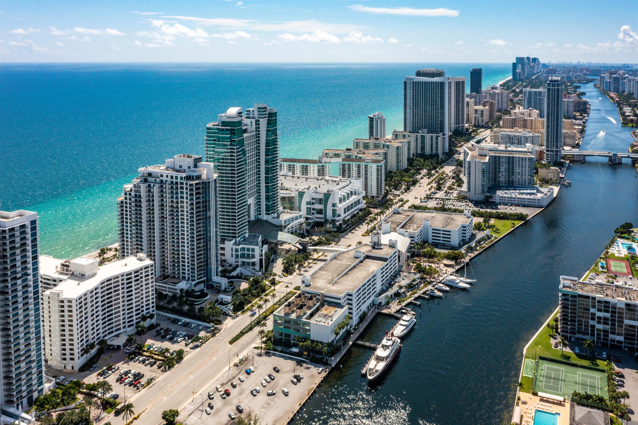 DIPLOMAT OCEANFRONT RESID - Residential