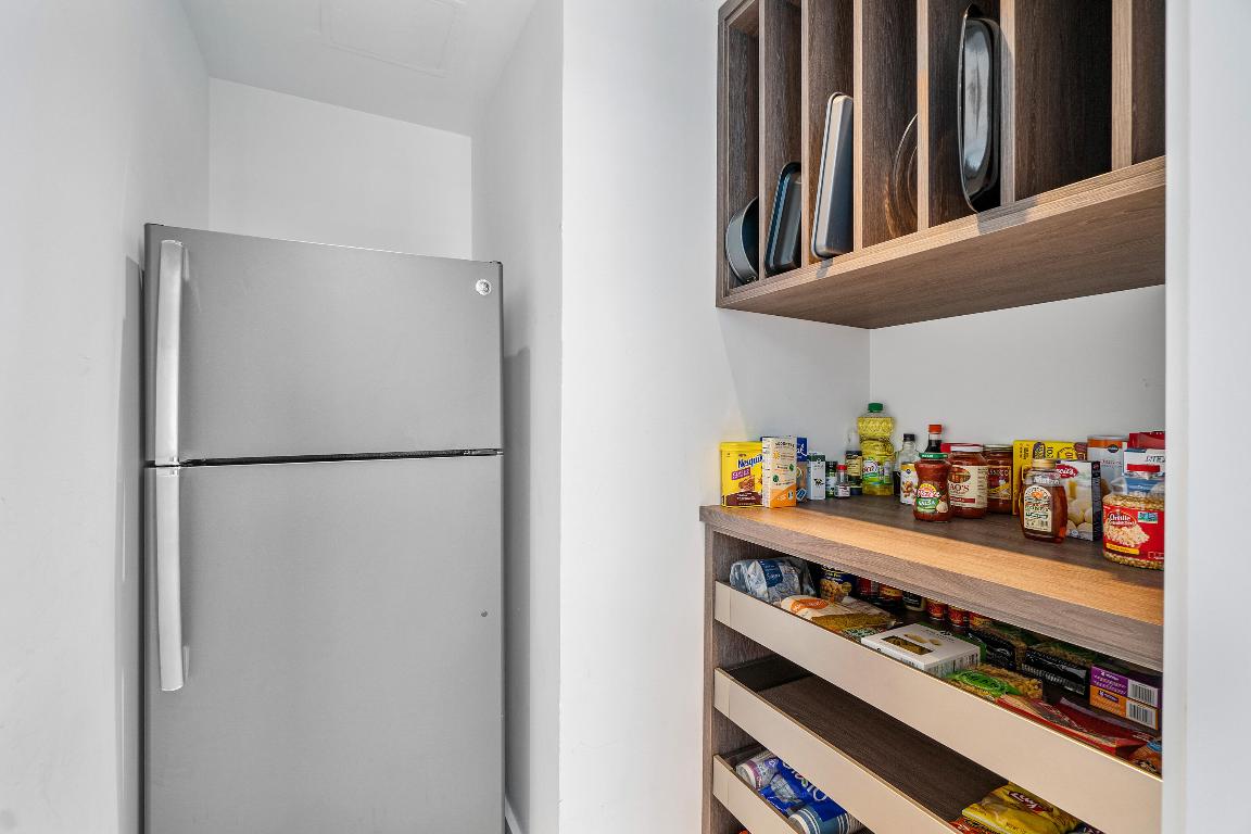 DIPLOMAT OCEANFRONT RESIDENCES - Residential