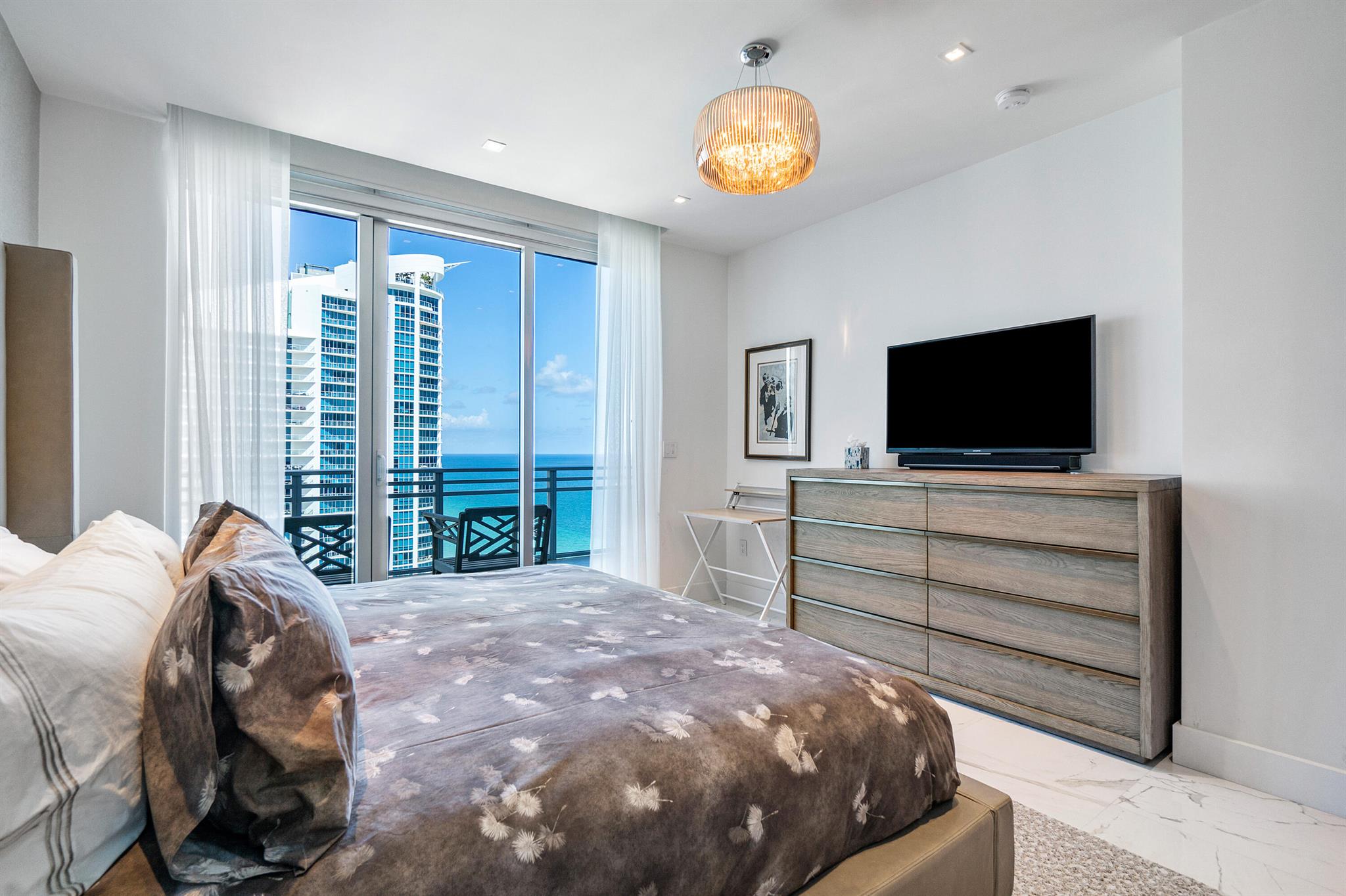 DIPLOMAT OCEANFRONT RESID - Residential