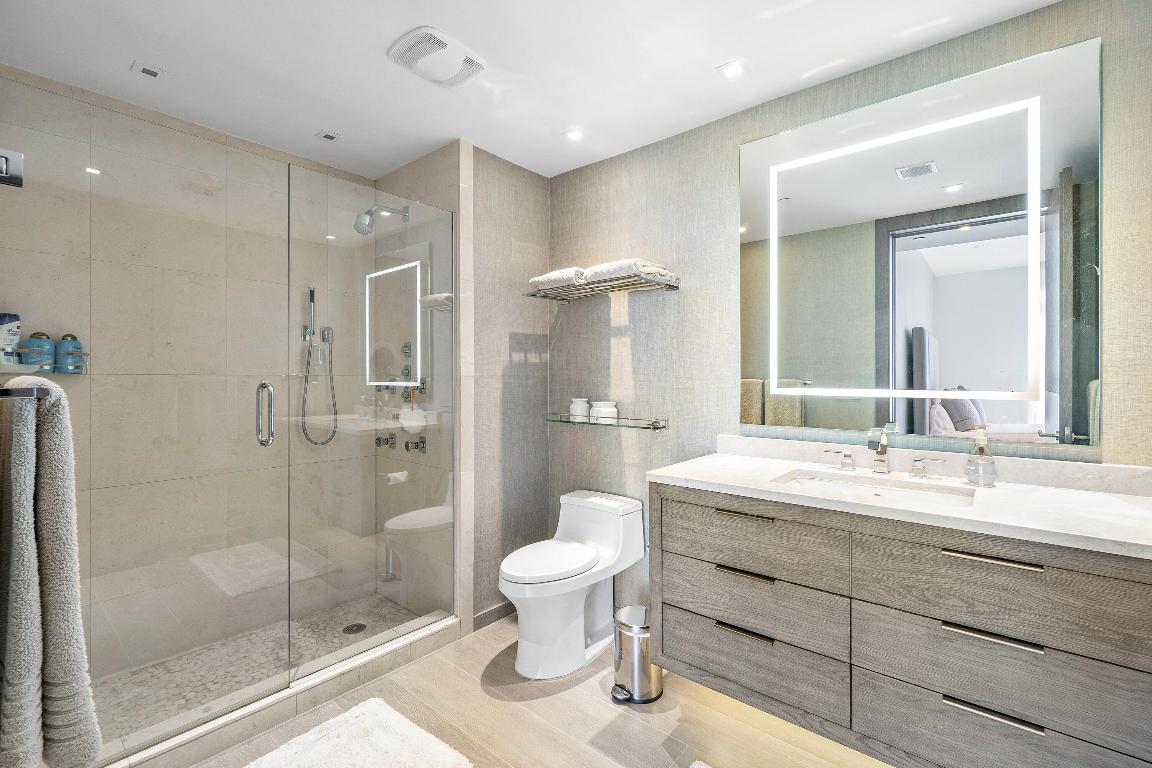 DIPLOMAT OCEANFRONT RESIDENCES - Residential