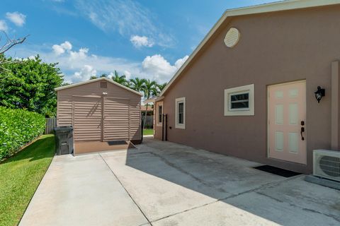 A home in Lake Worth