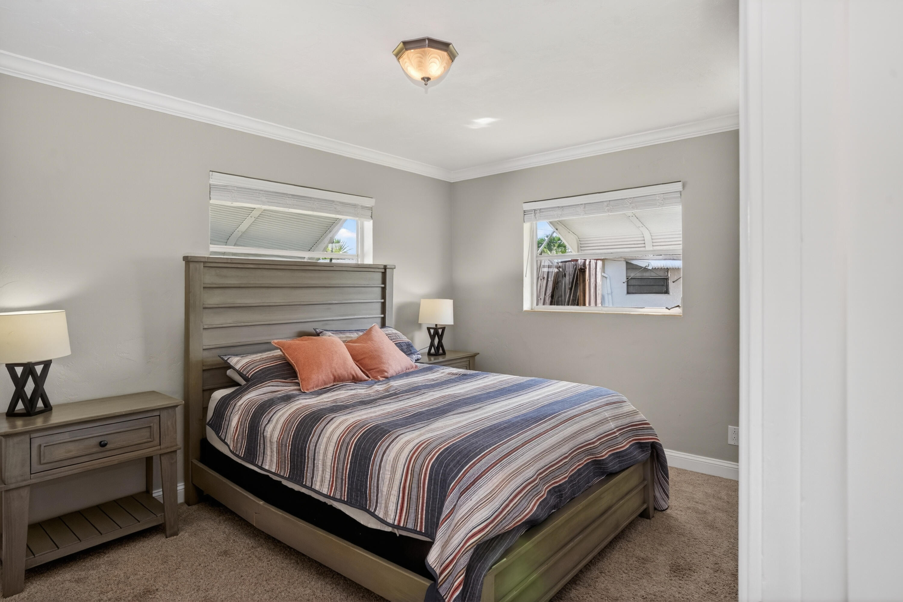 NORTH PALM BEACH VILLAGE OF 4 - Residential Lease