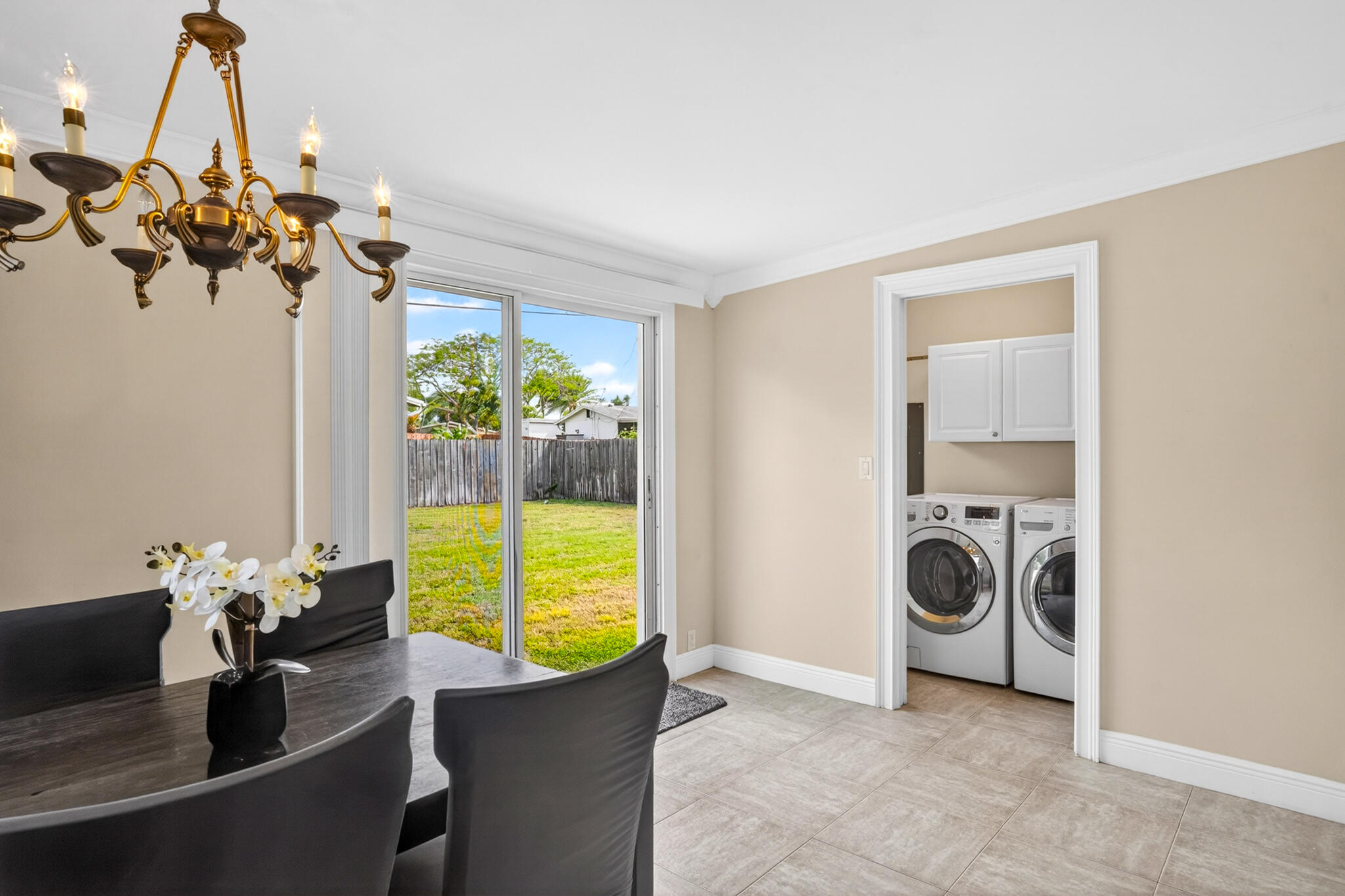 NORTH PALM BEACH VILLAGE OF 4 - Residential Lease