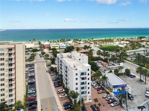 Tiny photo for 2900 Banyan Street #101, Fort Lauderdale, FL 33316 (MLS # B26089111)