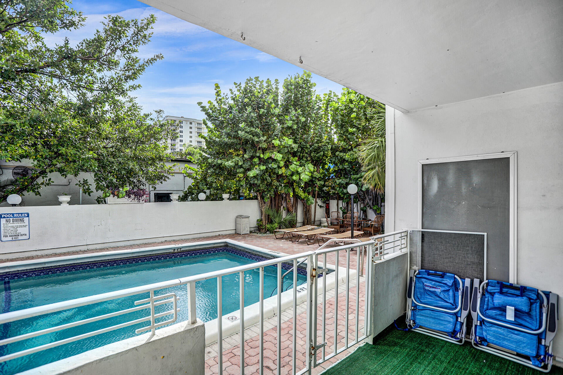 View photos, virtual tours, details... 2900 Banyan Street 101