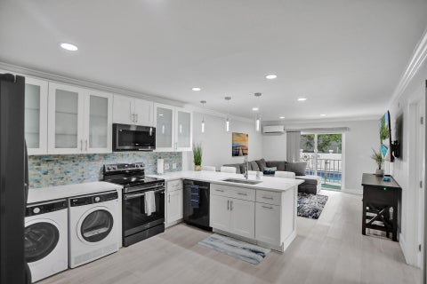 Tiny photo for 2900 Banyan Street #101, Fort Lauderdale, FL 33316 (MLS # B26089111)