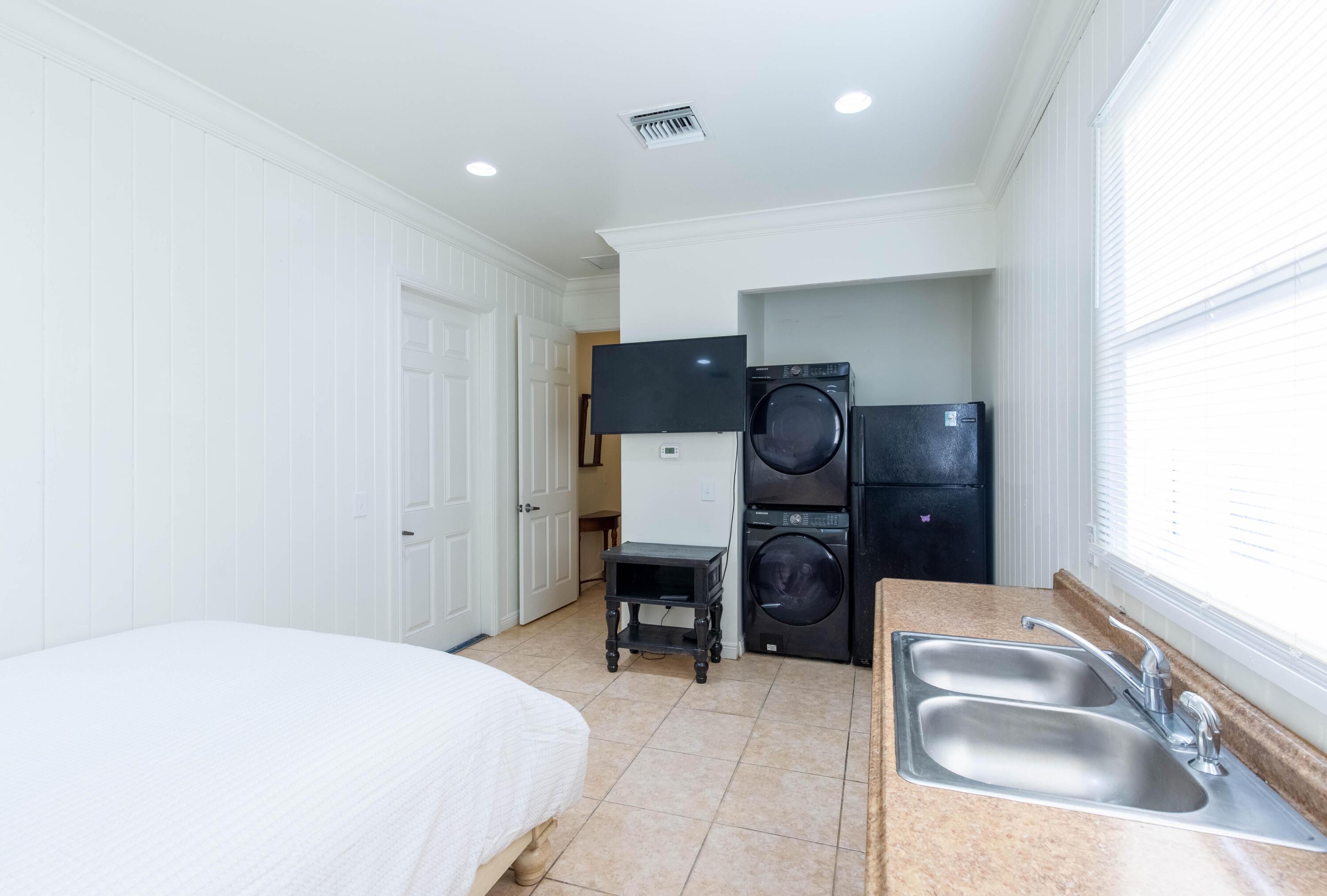 SADDLE TRAIL PARK OF WELLINGTON - Residential Lease