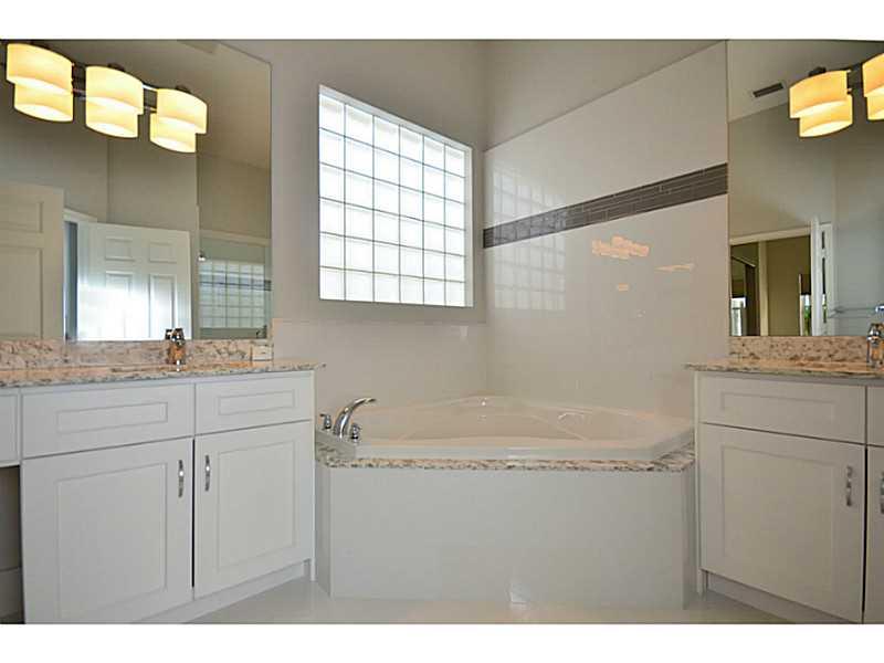 VIZCAYA 3 - Residential