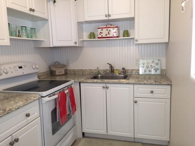 MURRY HILLS APT BLDG CONDO - Residential