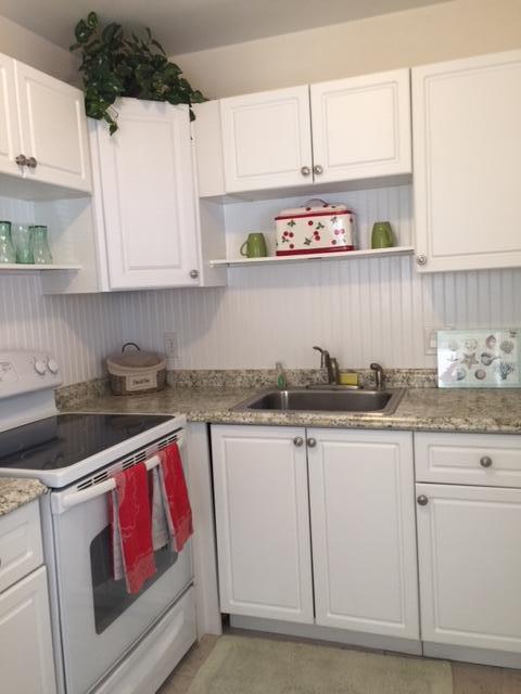 MURRY HILLS APT BLDG CONDO - Residential