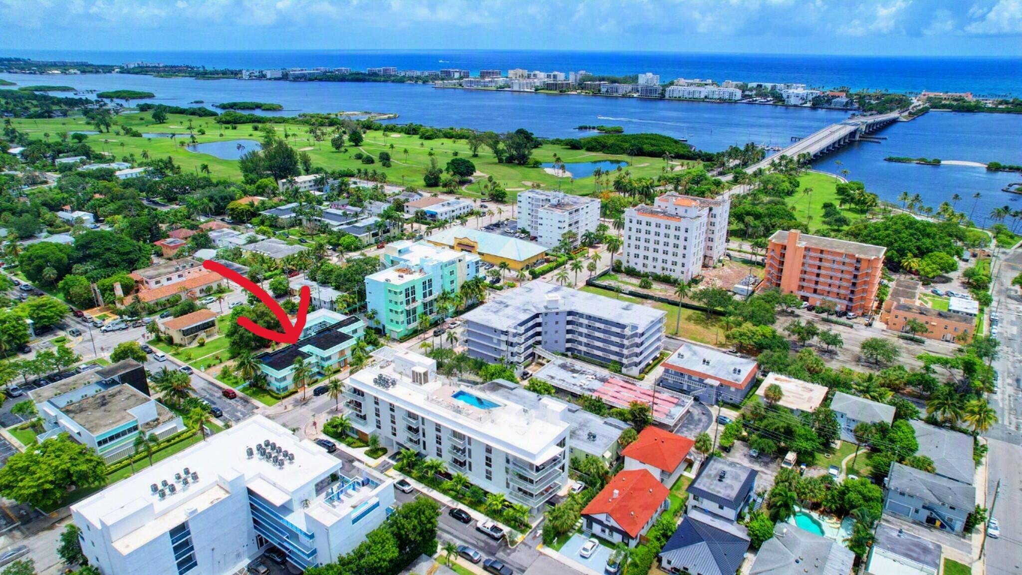 Photo 1 of 36 — 112 Lake Avenue 1, Lake Worth Beach, FL 33460