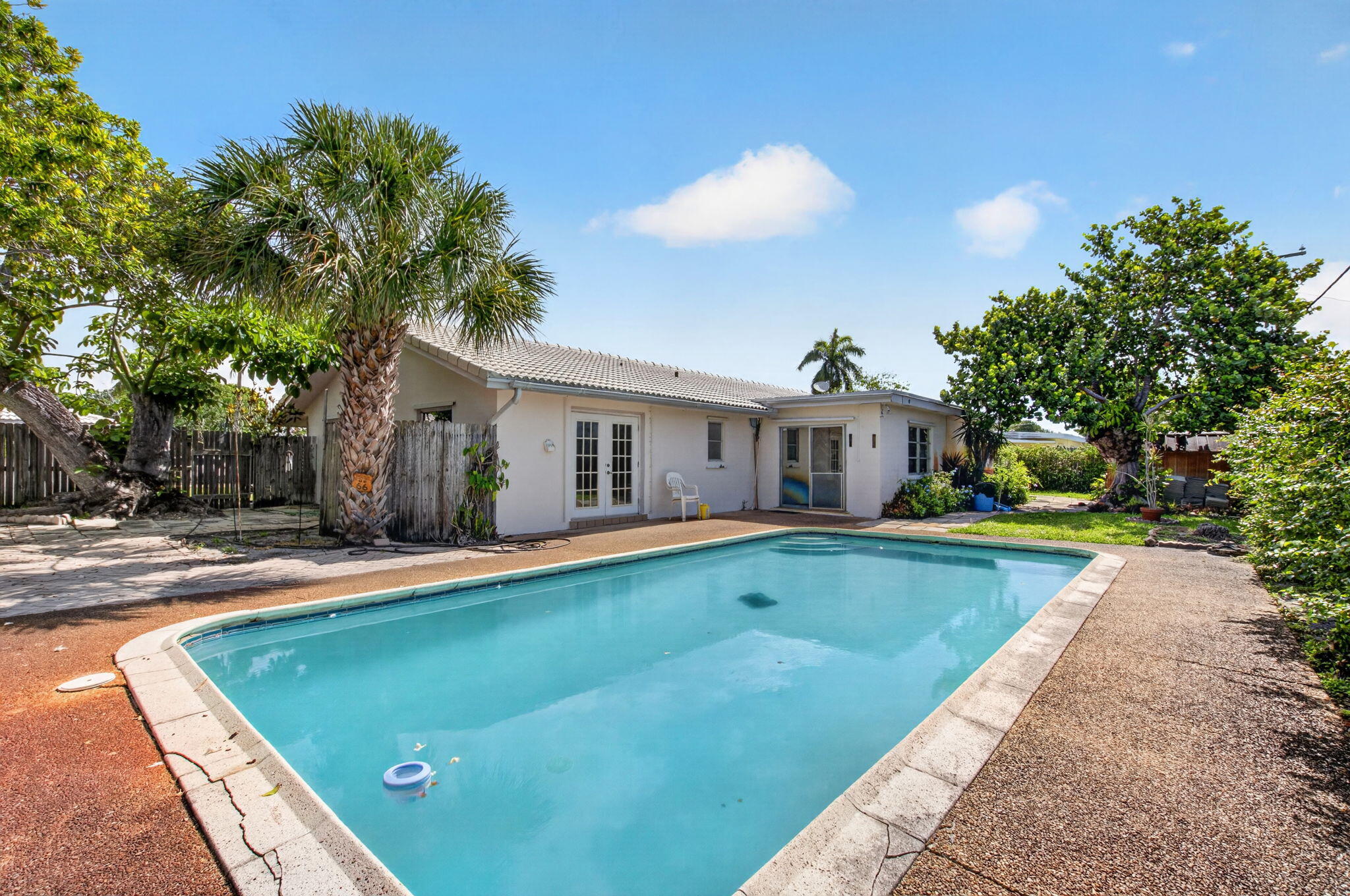 1370 SW 27th Place