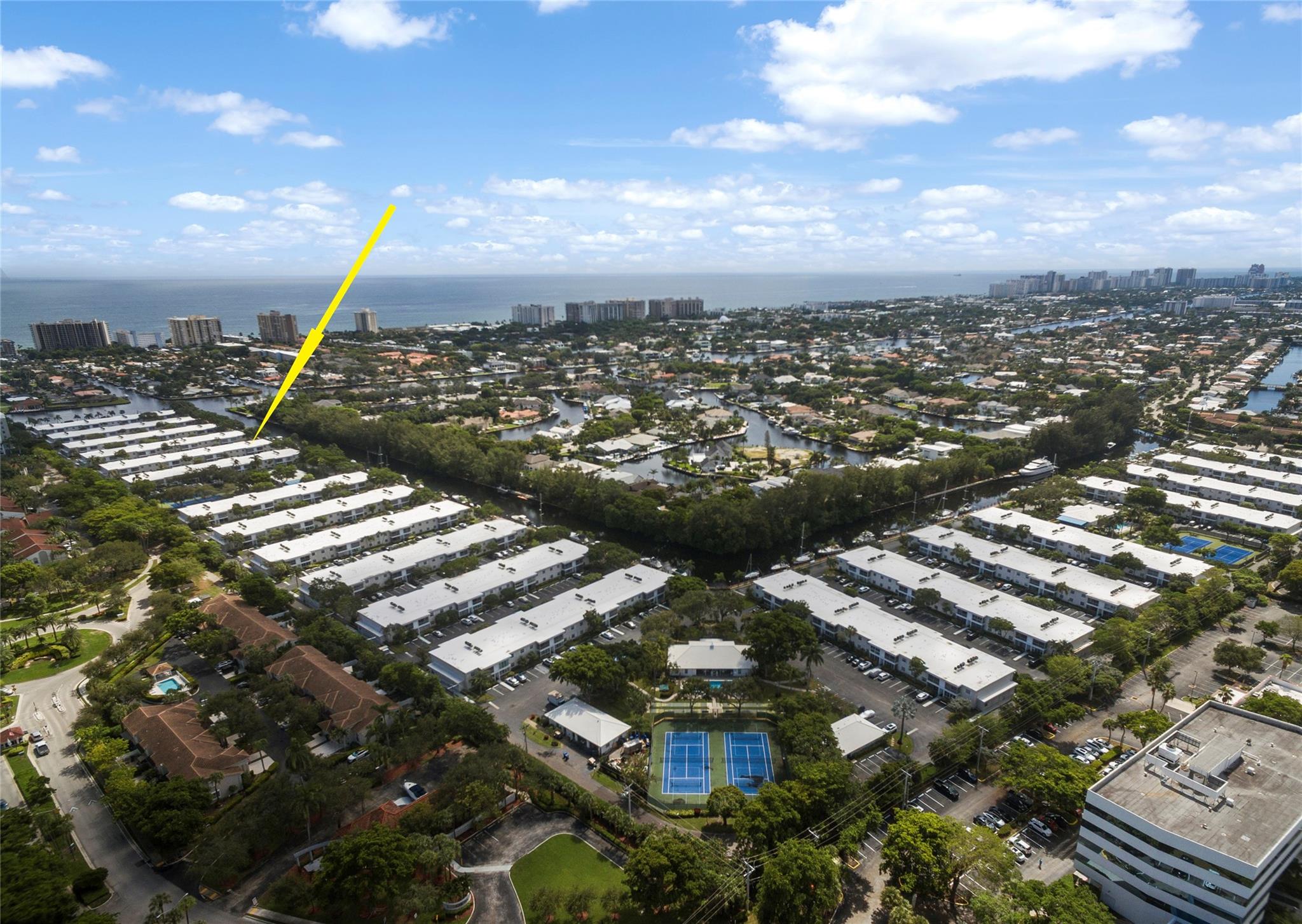 6399 Bay Club Dr 1