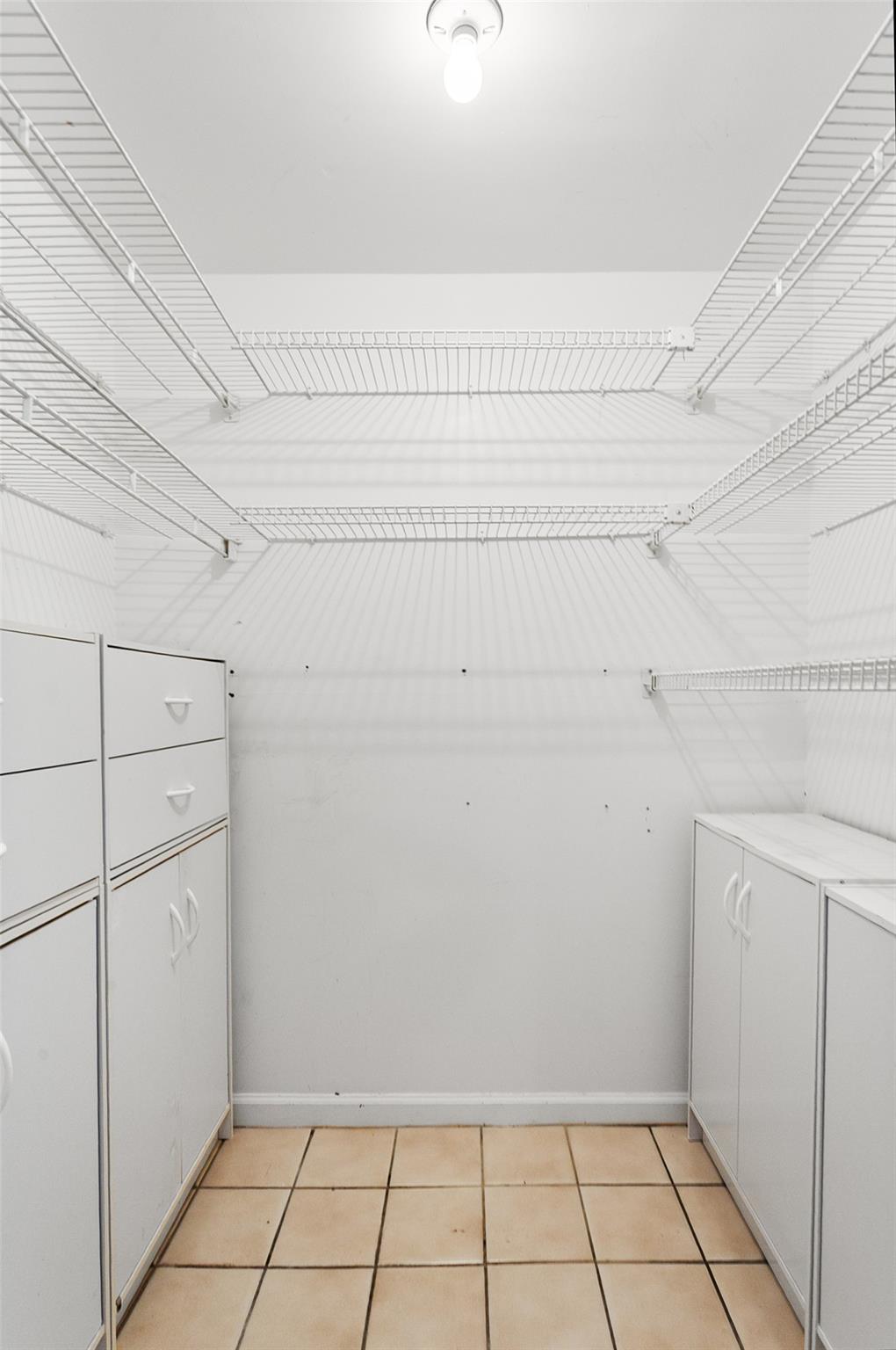 Bay Colony Club Condo - Residential