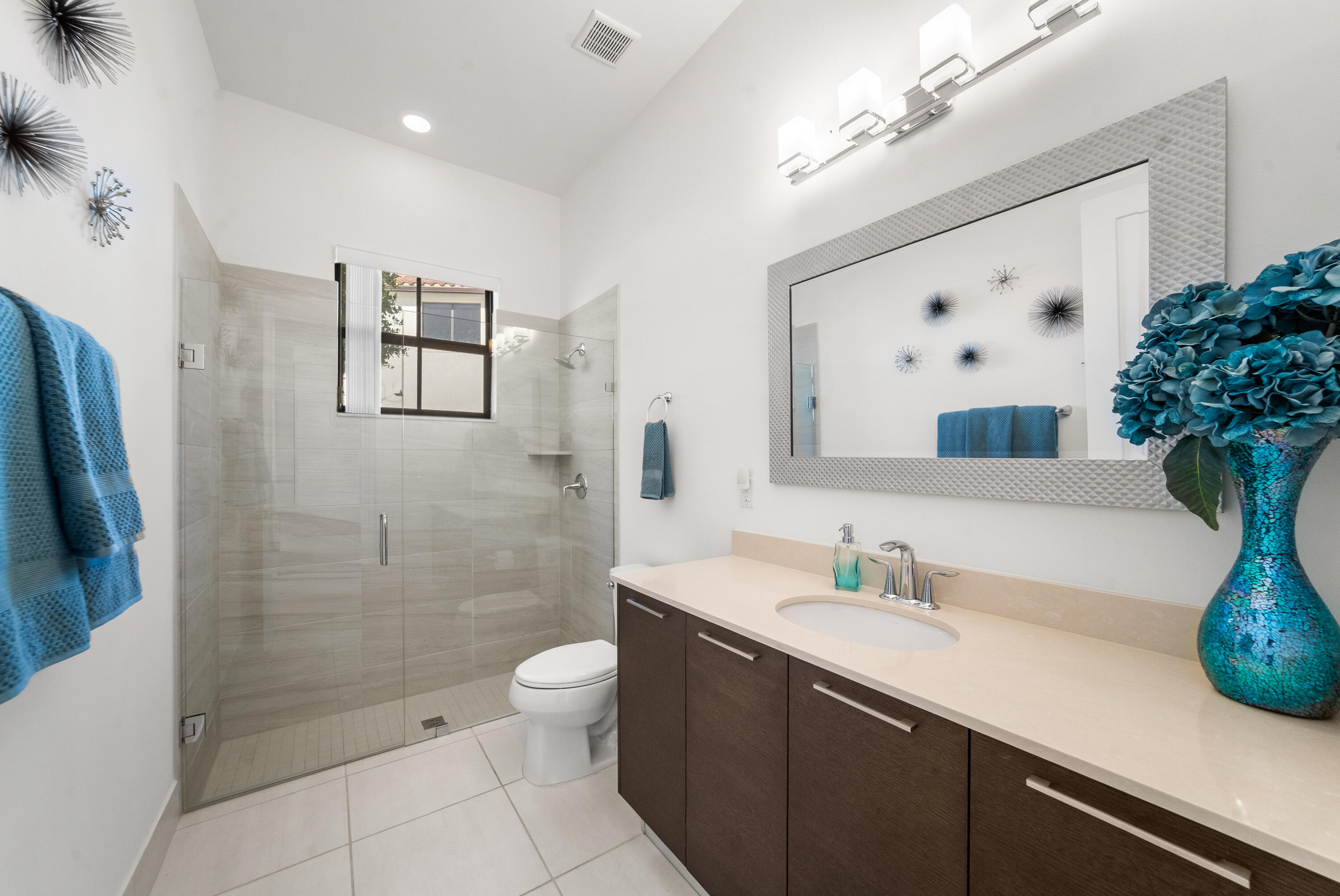 DEBUYS REPLAT NO 3 - Residential