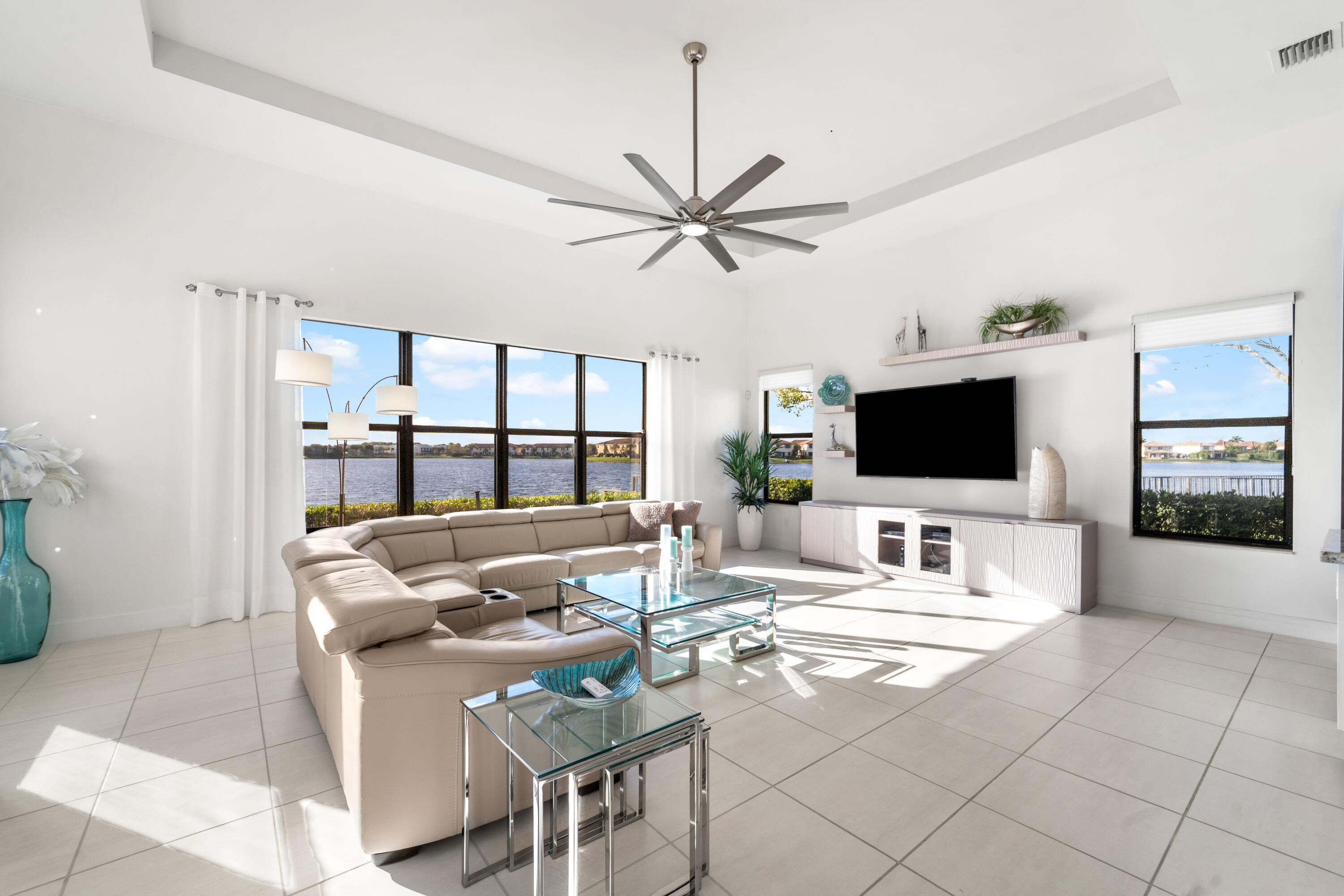 DEBUYS REPLAT NO 3 - Residential