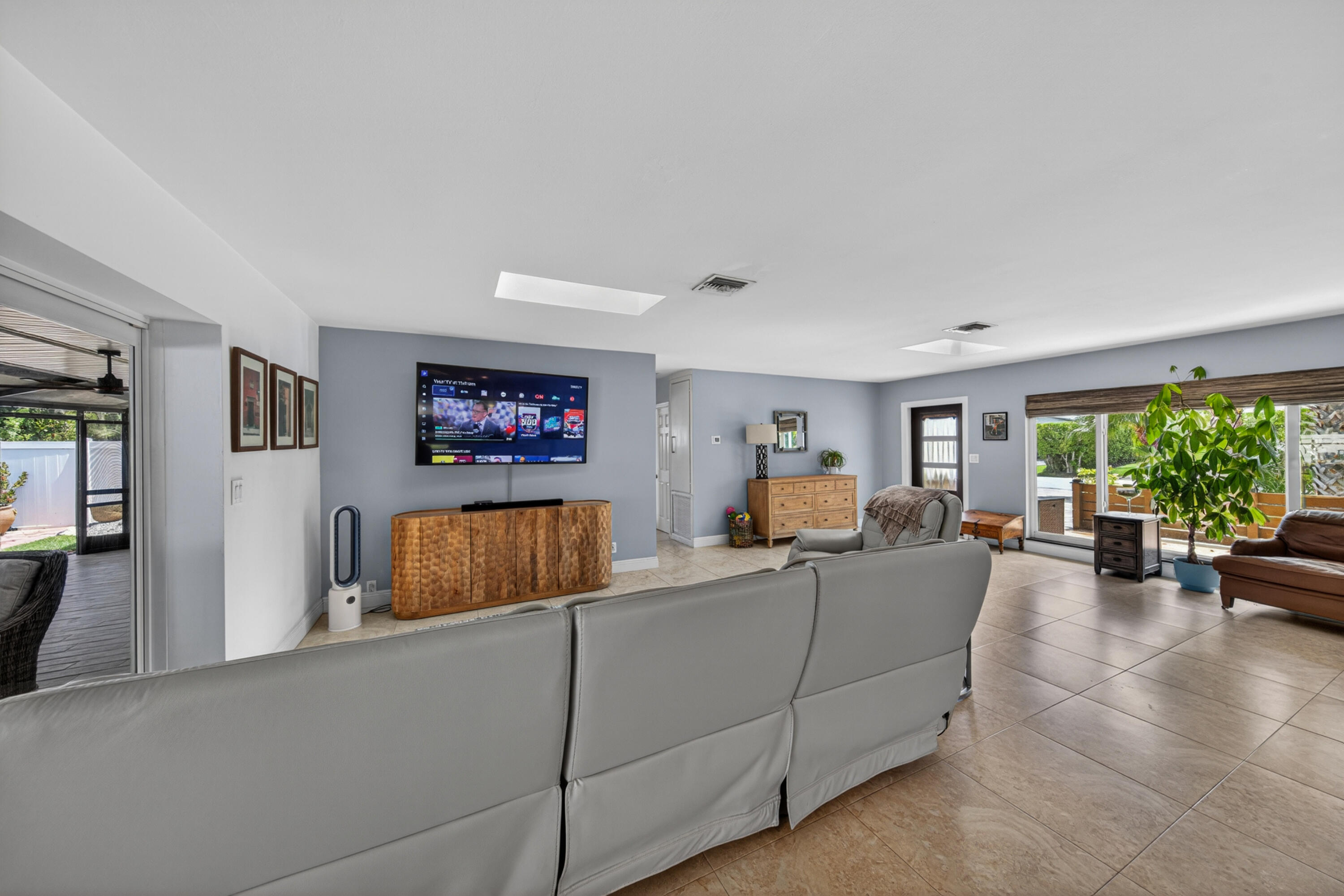 CORAL PARK ADD - Residential