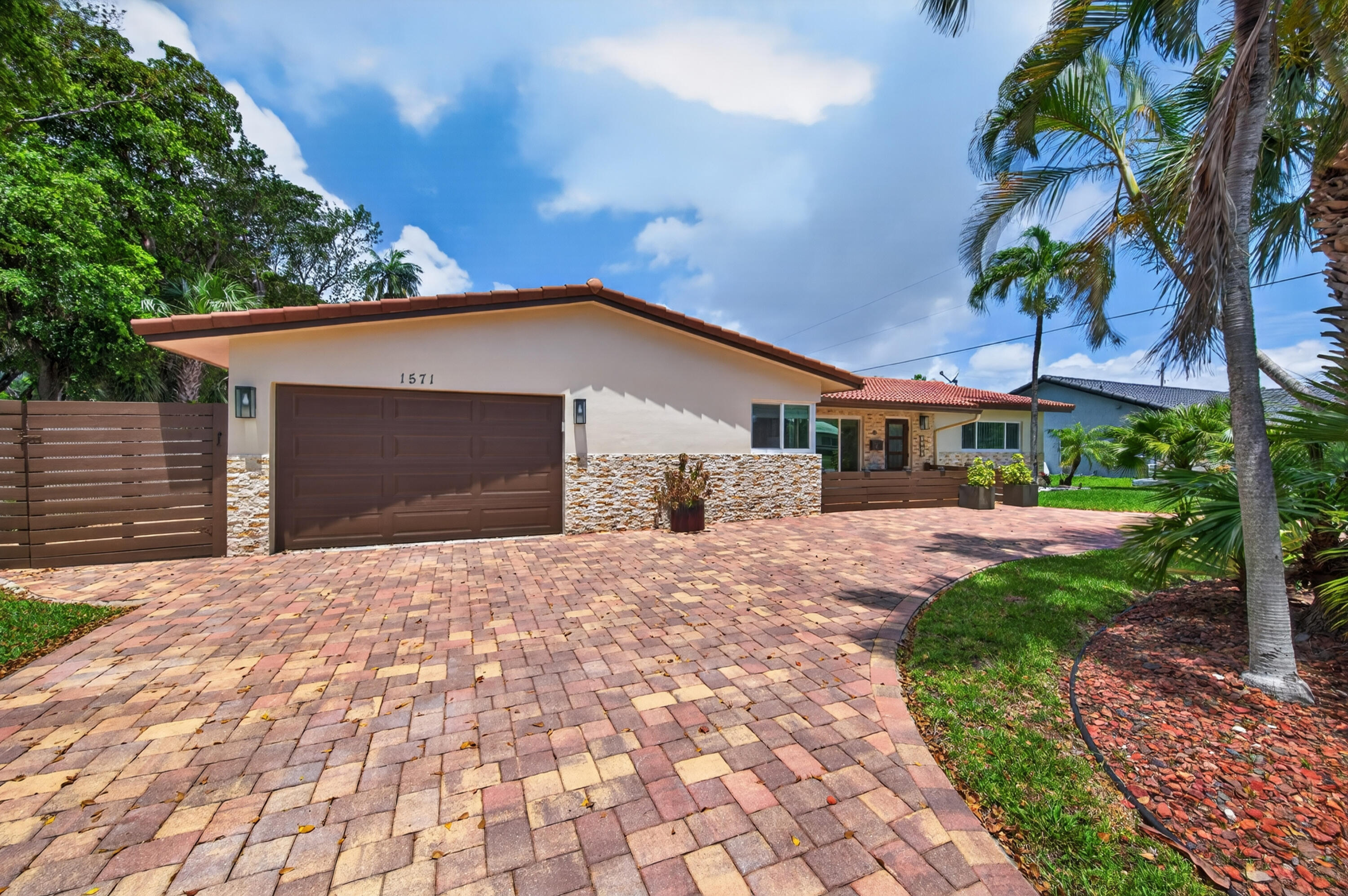 CORAL PARK ADD - Residential