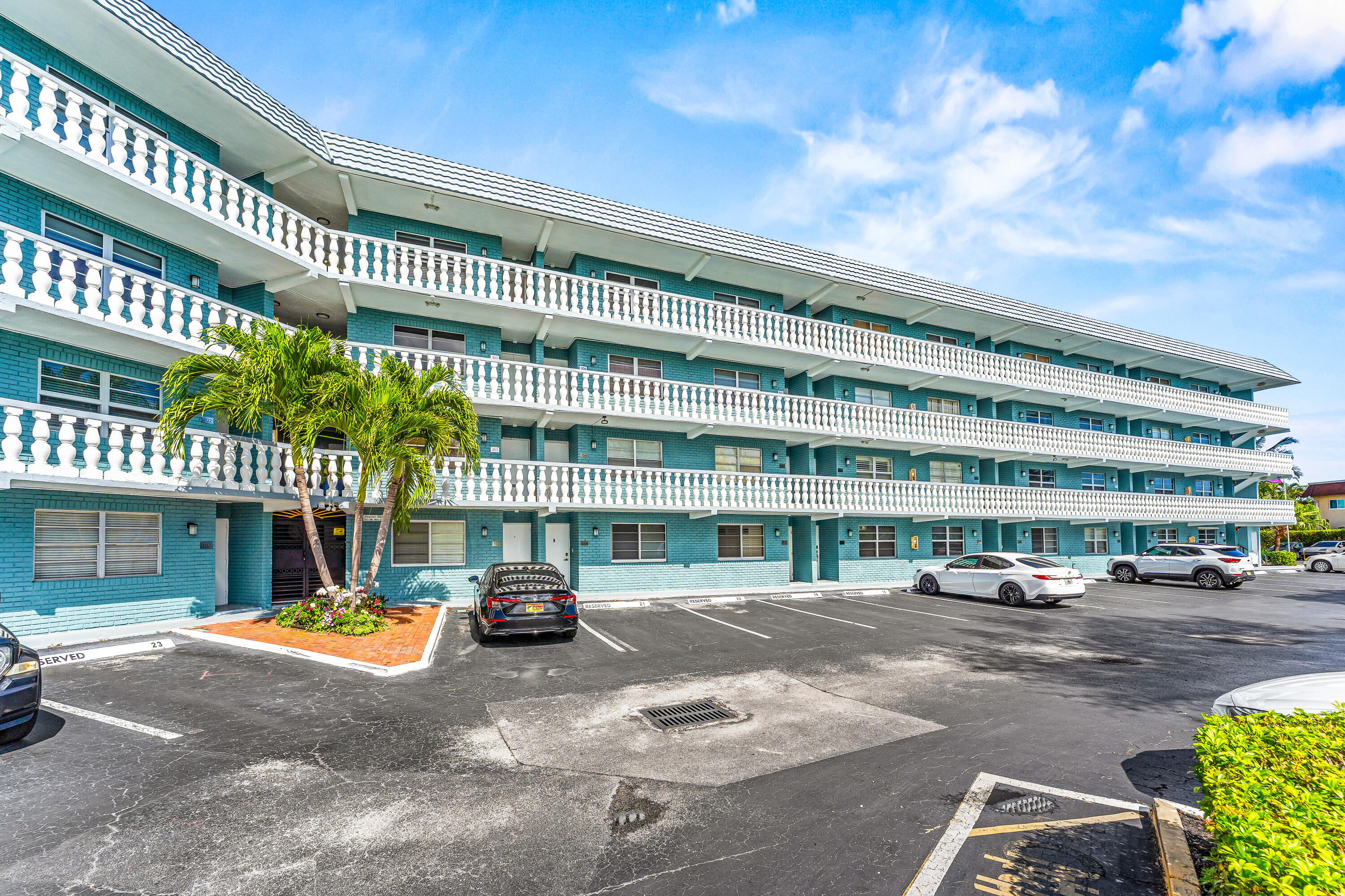 CAMELOT SHORES CONDO - Residential