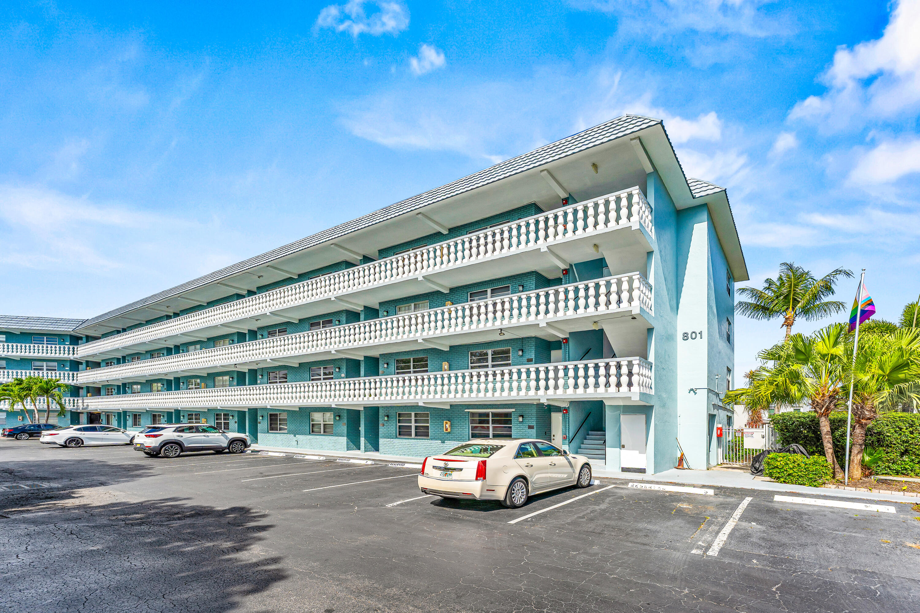 CAMELOT SHORES CONDO - Residential