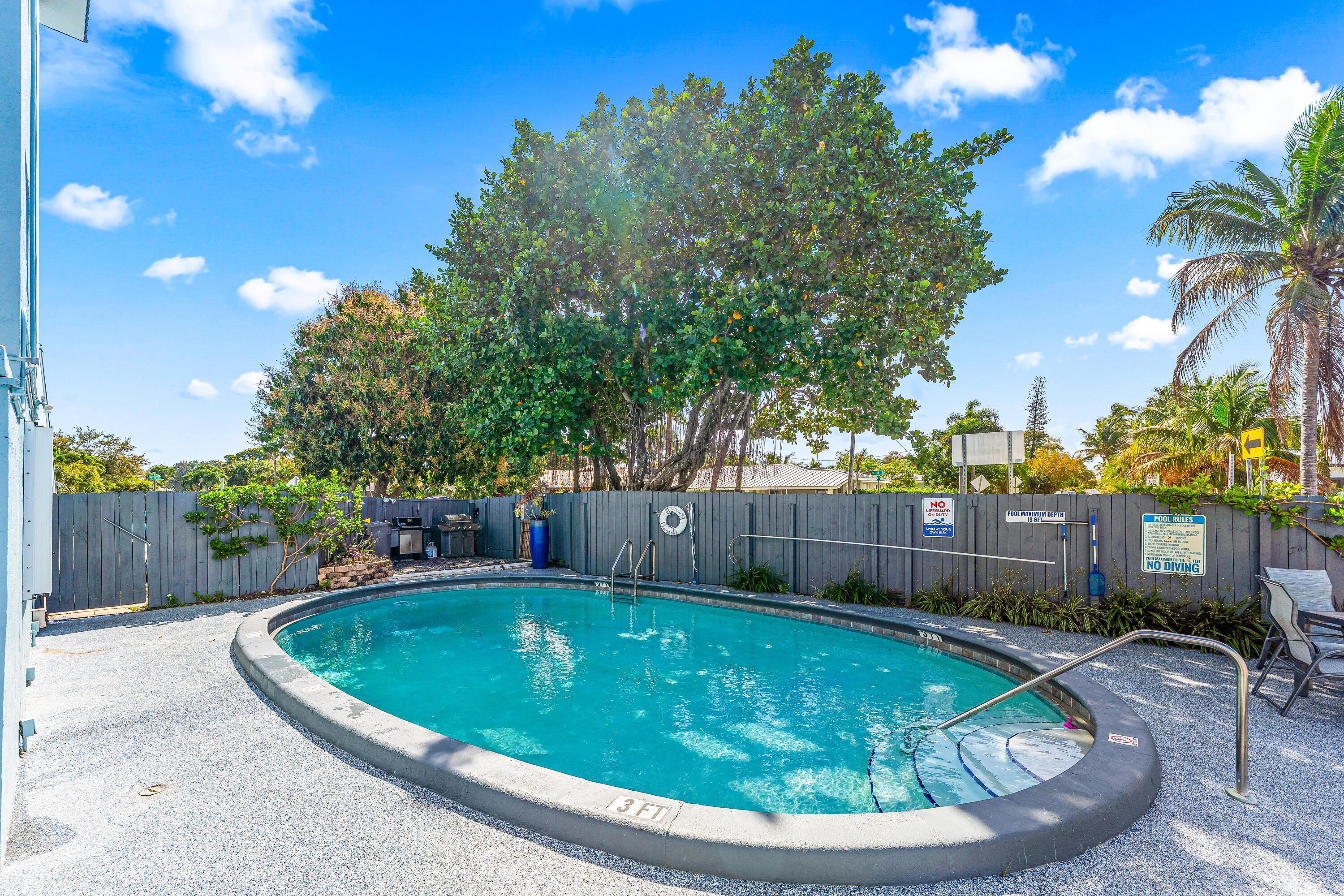 CAMELOT SHORES CONDO - Residential