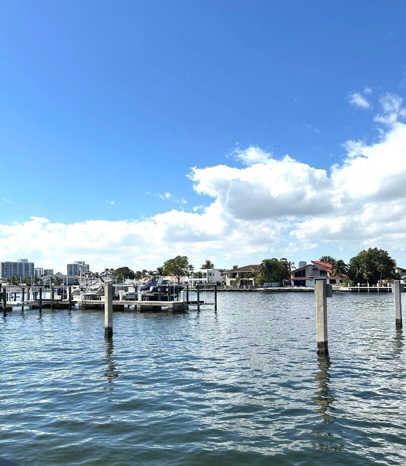 OCEAN MARINE YACHT CLUB C - Residential