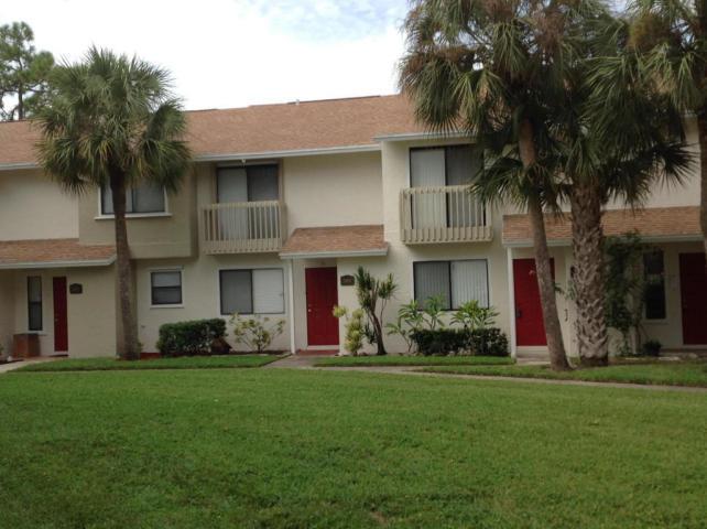 Spacious 2 bedroom, 2.5 bath 2 story tonwhouse with large covered and screened patio overlooking the lake and tennis courts. Kitchen has updated cabinets and granite counters. All tile downstairs, laminate flooring upstairs and new carpet on stairs. Ceiling fansthroughout and extra storage. Both bedrooms upstairs have their own attached bathrooms with a half bath and full size washer and dryerdownstairs. Association requries minimum of 650 credit score. One pet up to 20 pounds, no aggressive breeds. First and Security only!