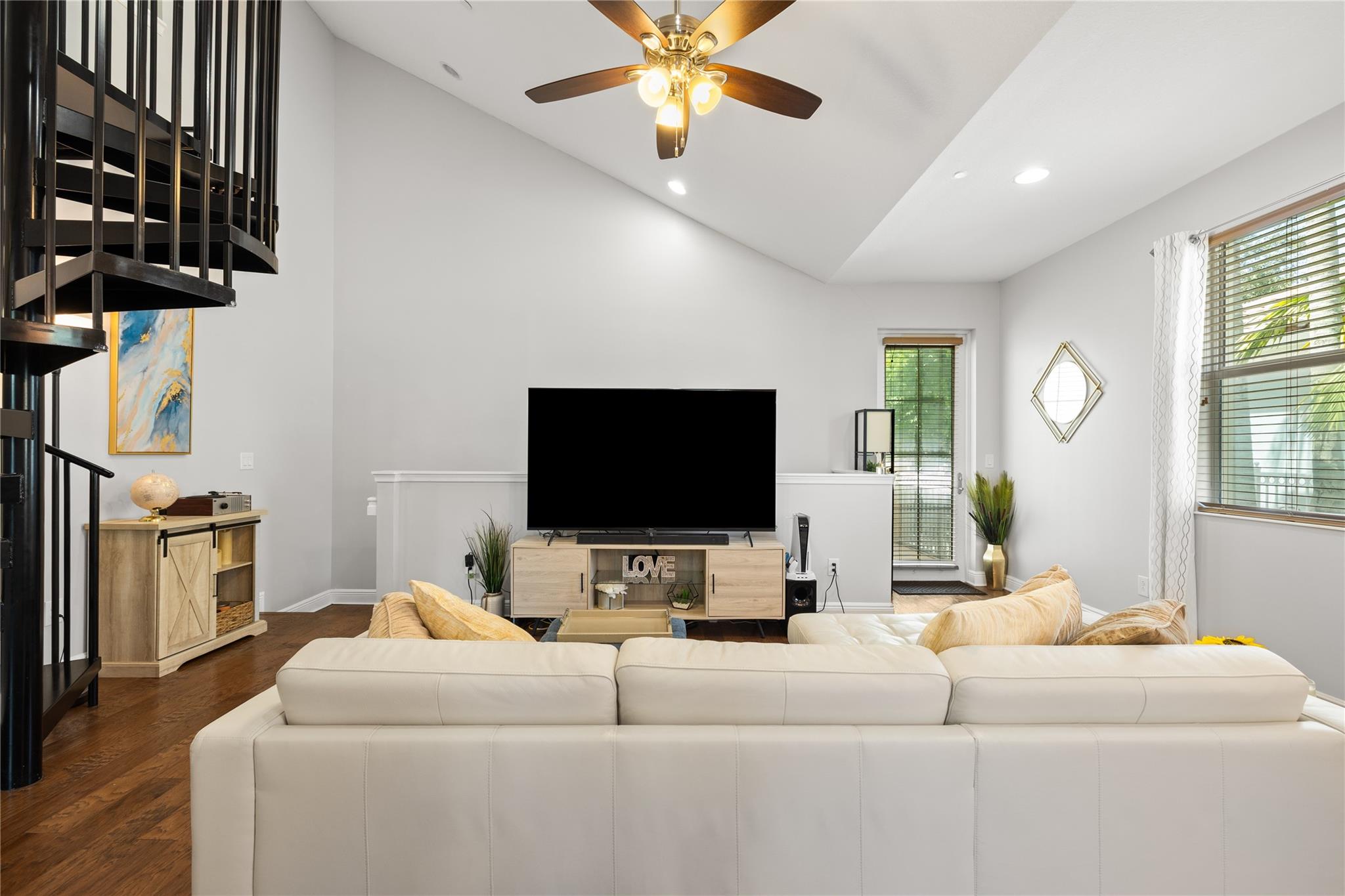 CASCADA ISLES AT MONTERRA - Residential