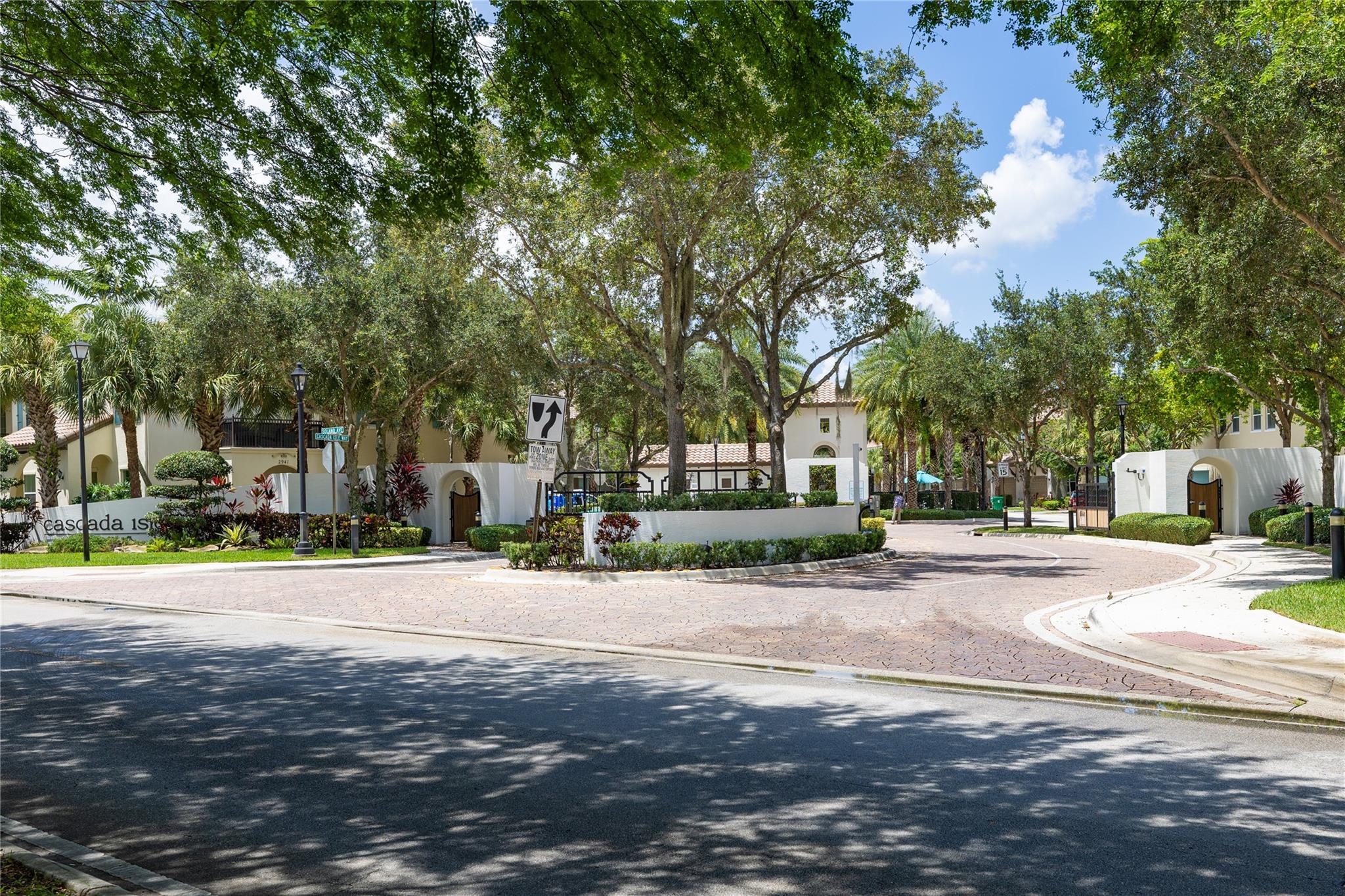 CASCADA ISLES AT MONTERRA - Residential