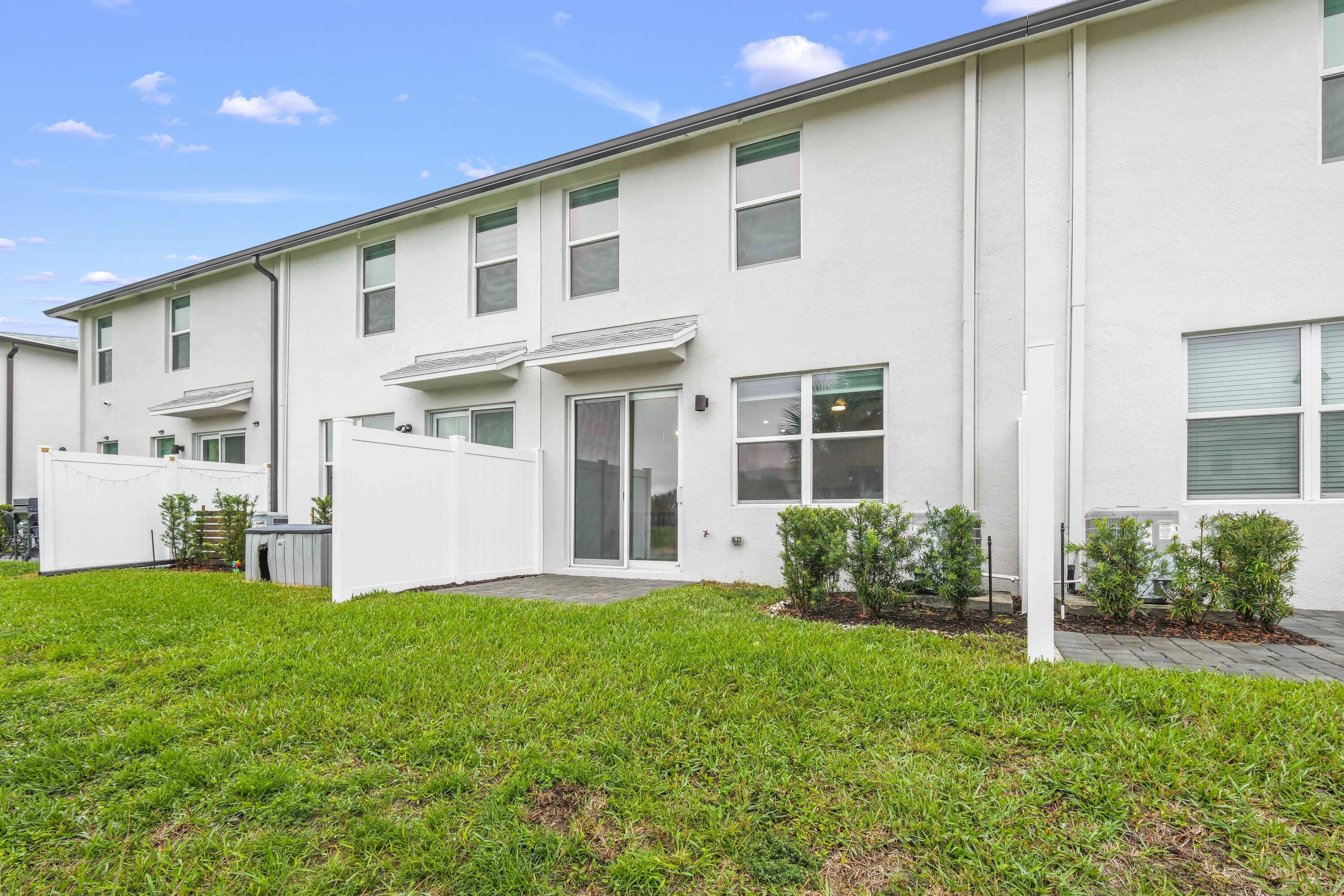 ENCLAVE AT MANGONIA PARK - Residential