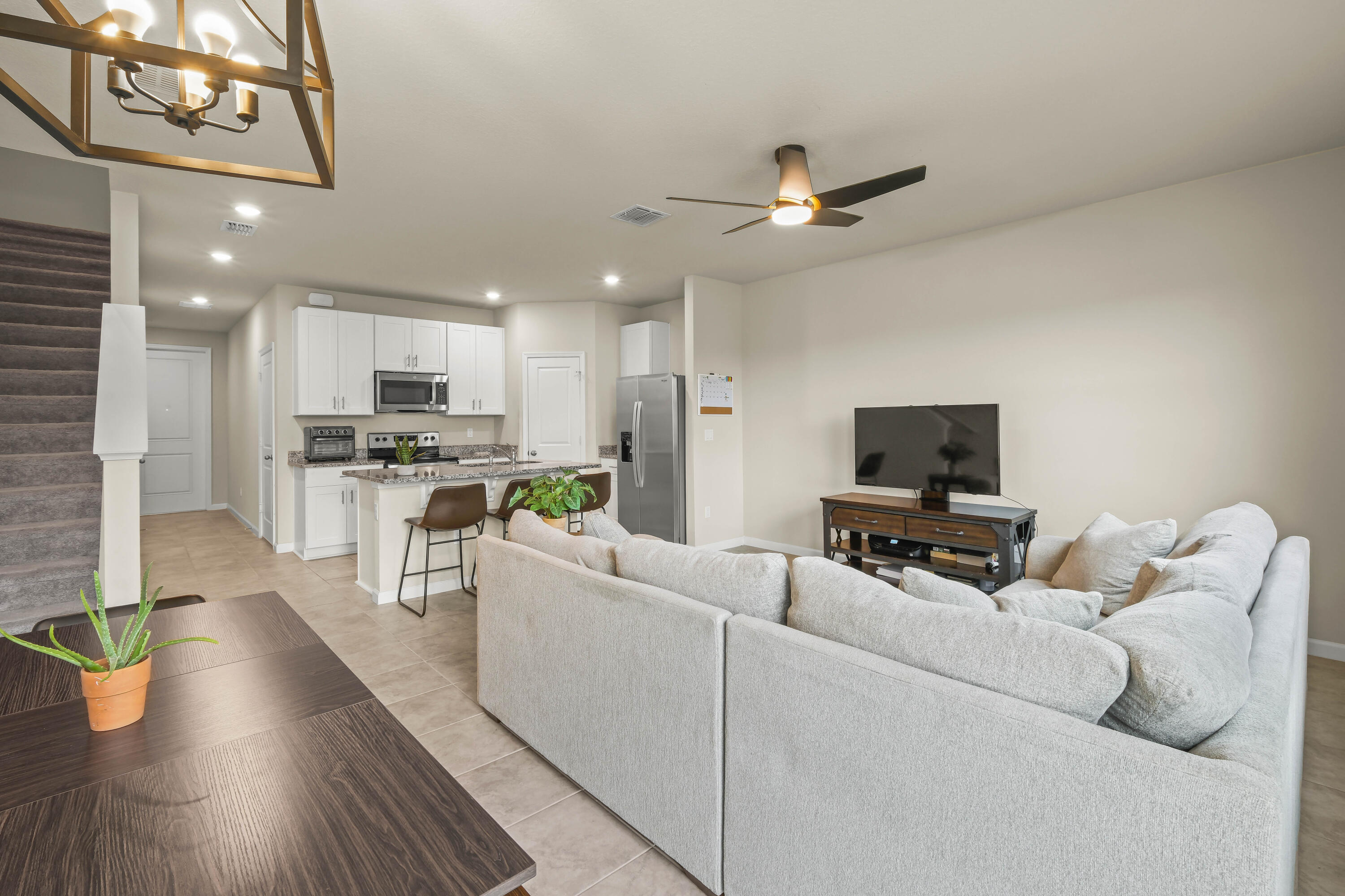 ENCLAVE AT MANGONIA PARK - Residential