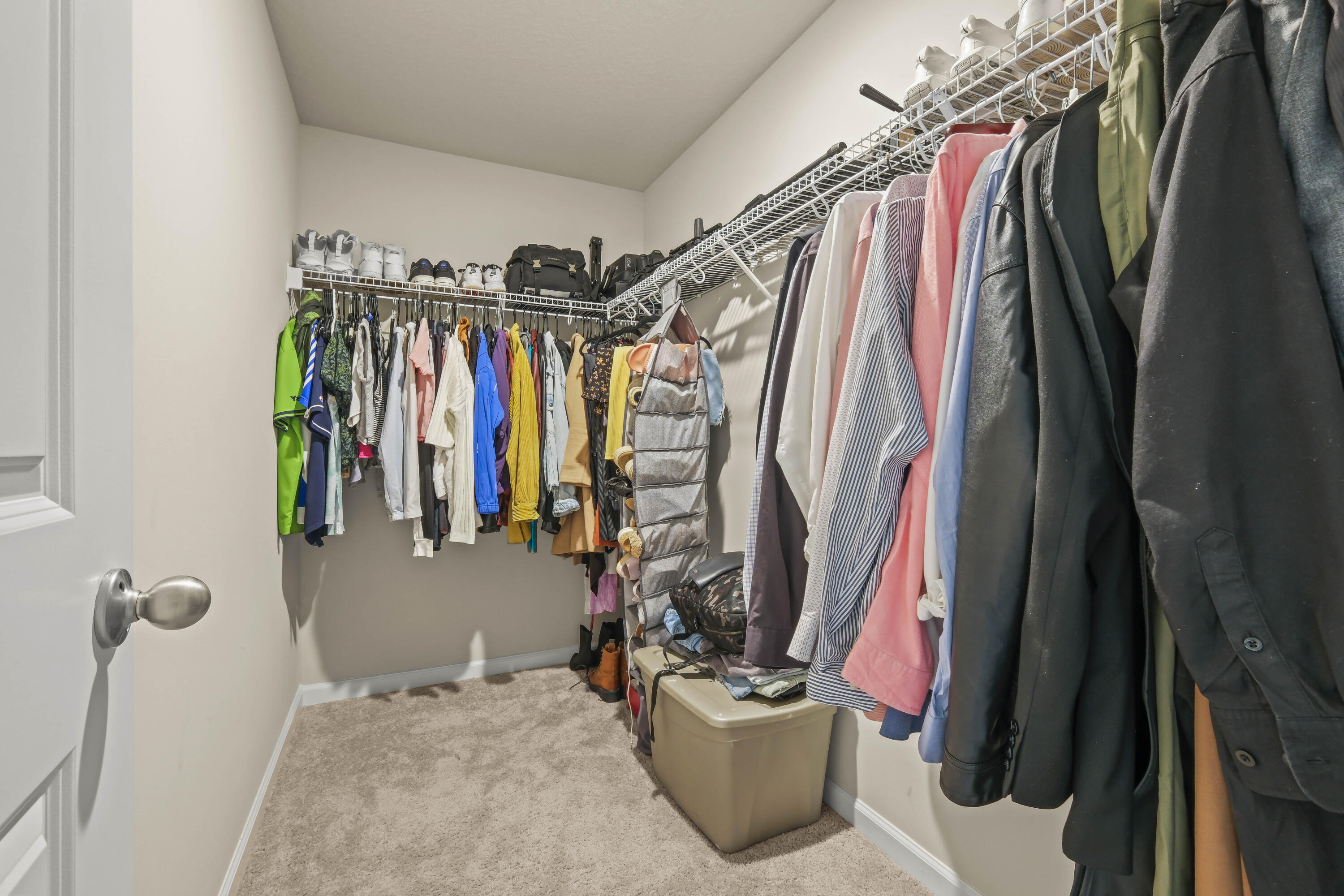 ENCLAVE AT MANGONIA PARK - Residential