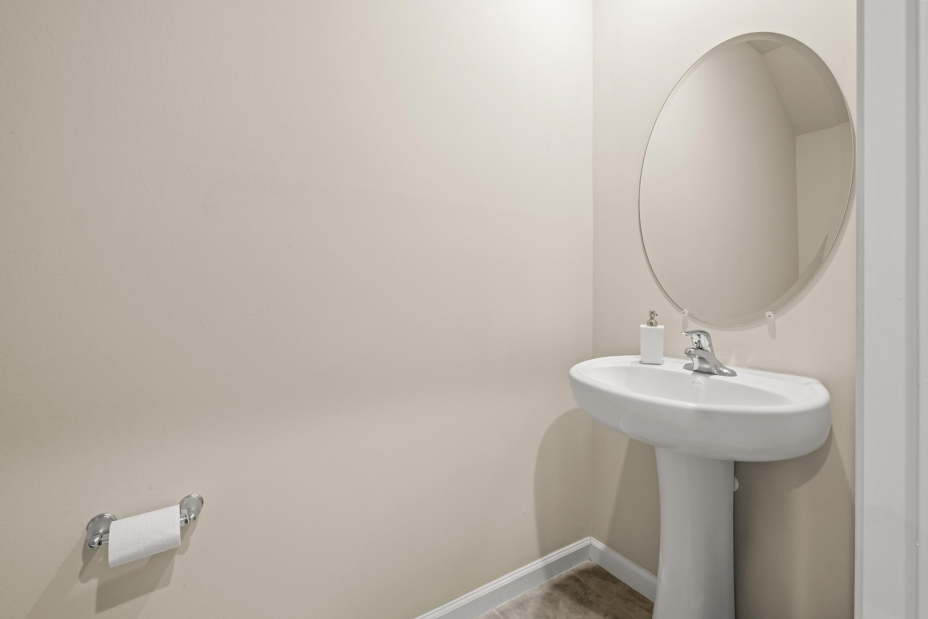 ENCLAVE AT MANGONIA PARK - Residential